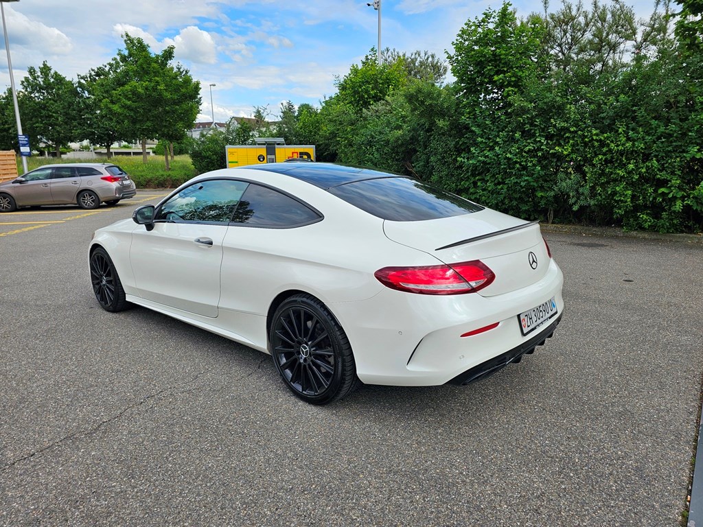 MERCEDES-BENZ C 43 AMG 4matic-image-4
