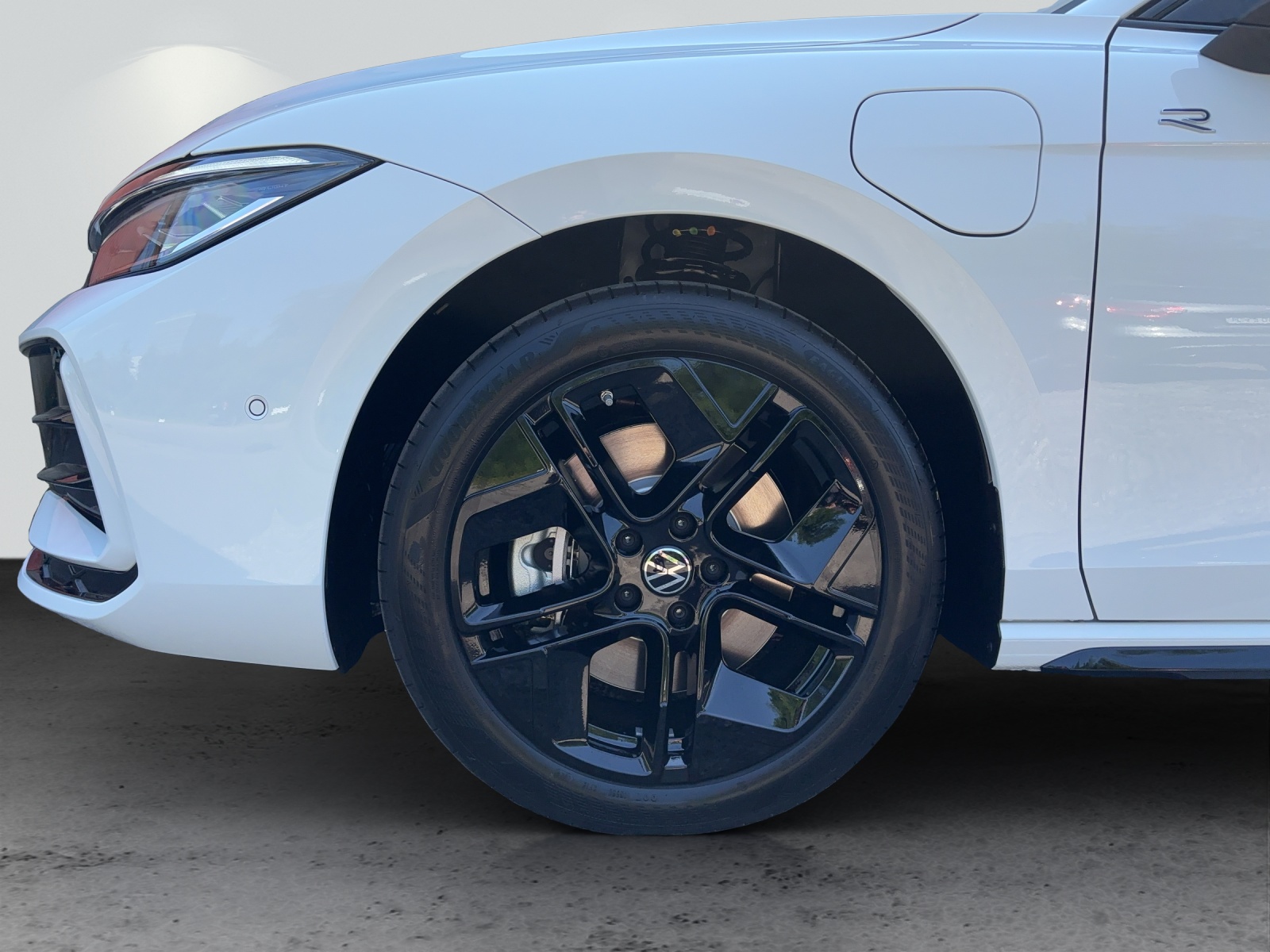 VW Passat Variant 1.5 TSI evo2 Plug-In- Hybrid R-Line DSG-image-10