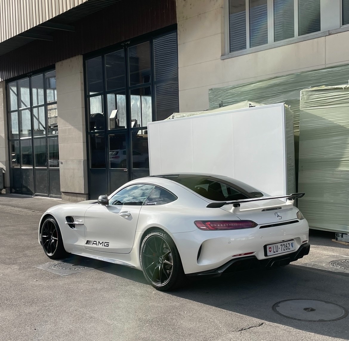 MERCEDES-BENZ AMG GT R Speedshift DCT-image-1