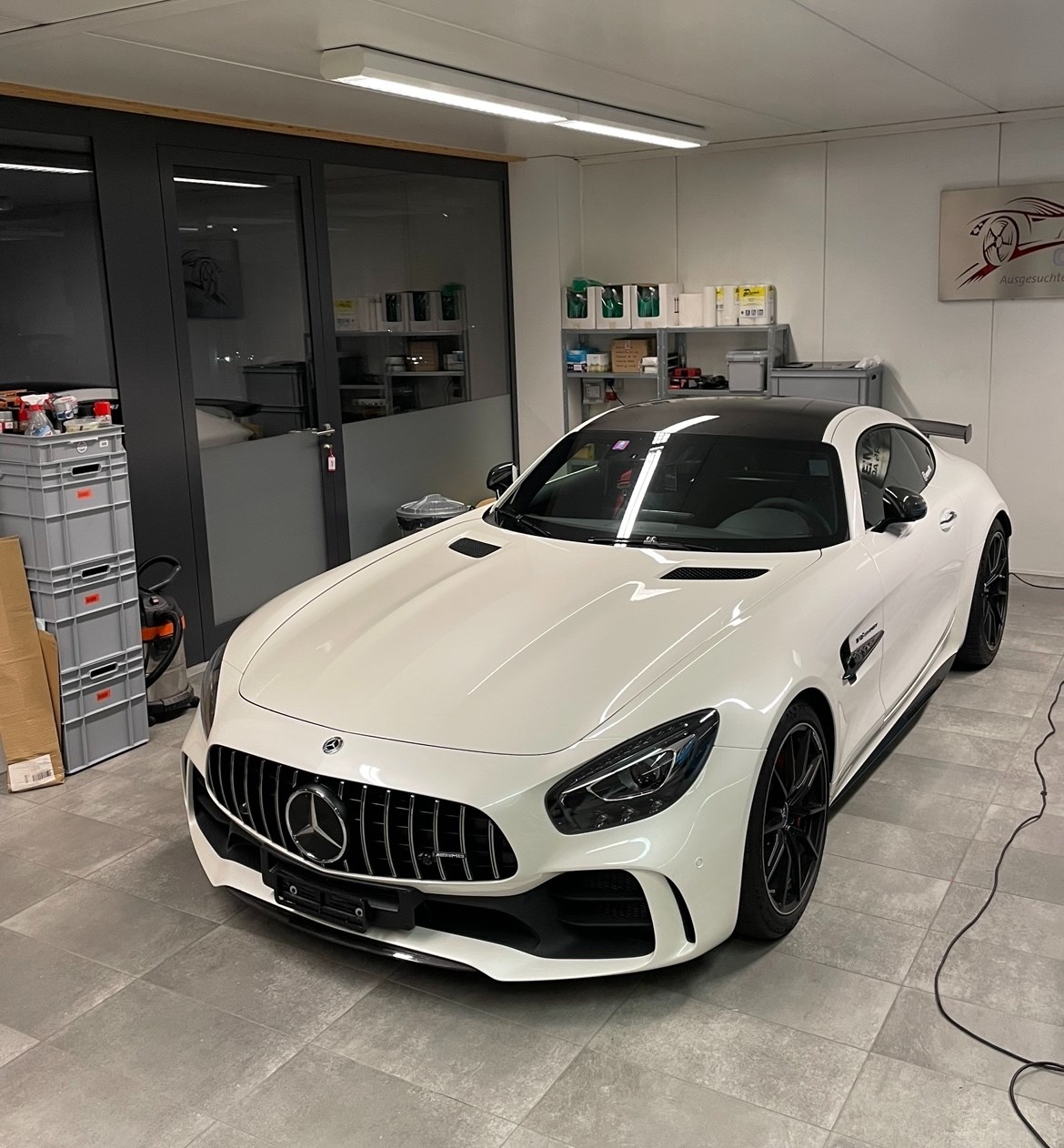 MERCEDES-BENZ AMG GT R Speedshift DCT-image-16