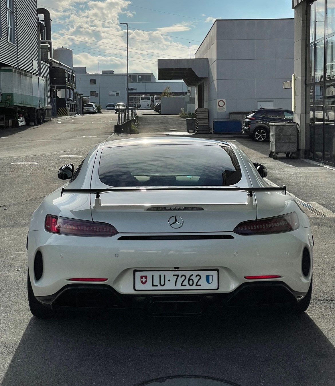 MERCEDES-BENZ AMG GT R Speedshift DCT-image-3