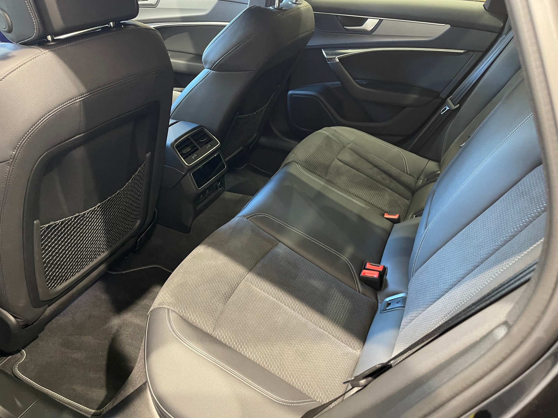 AUDI A6 45 TFSI Sport quattro S-tronic* S-LINE*-image-9