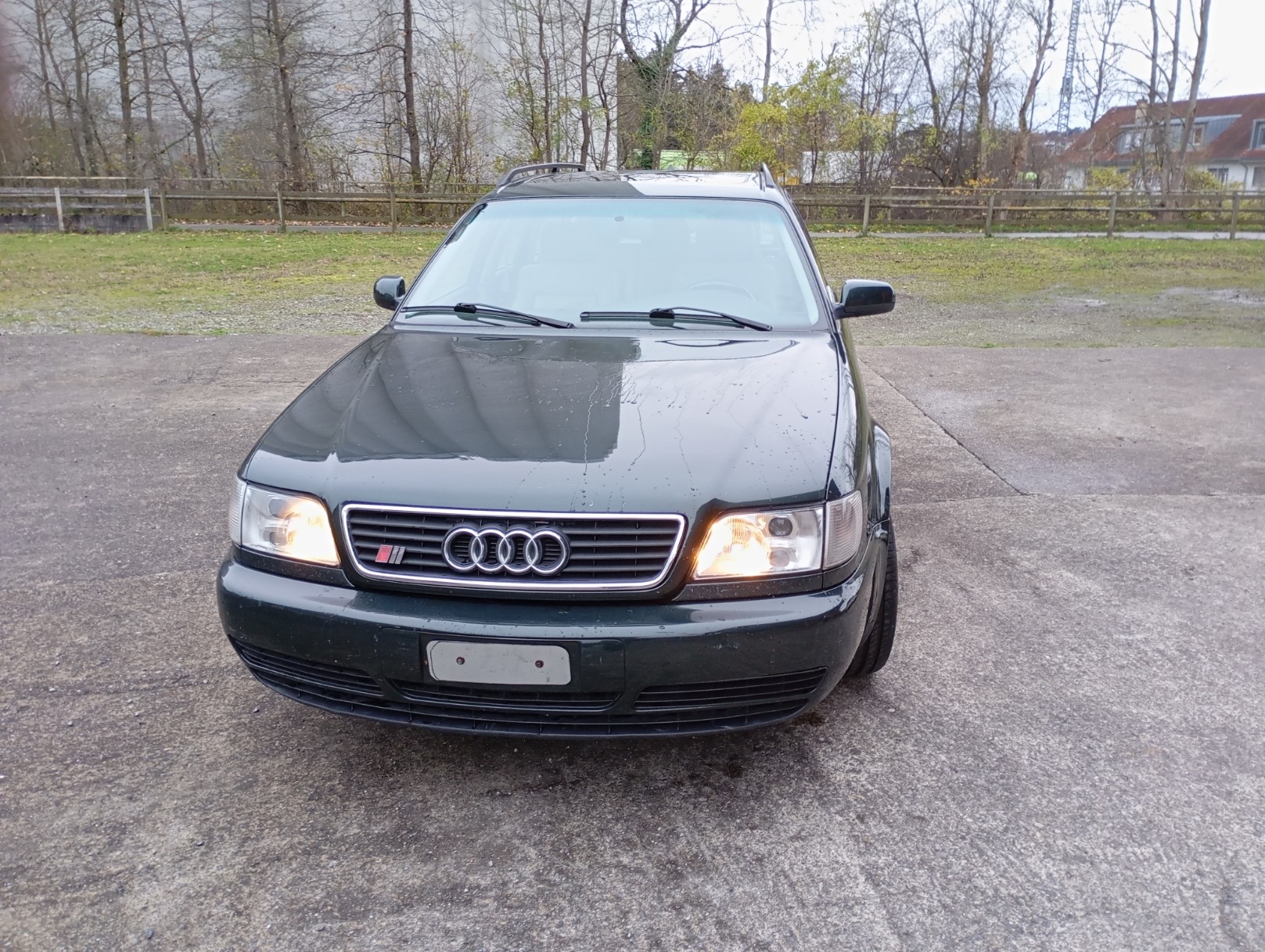 AUDI S6 Avant quattro Turbo-image-0