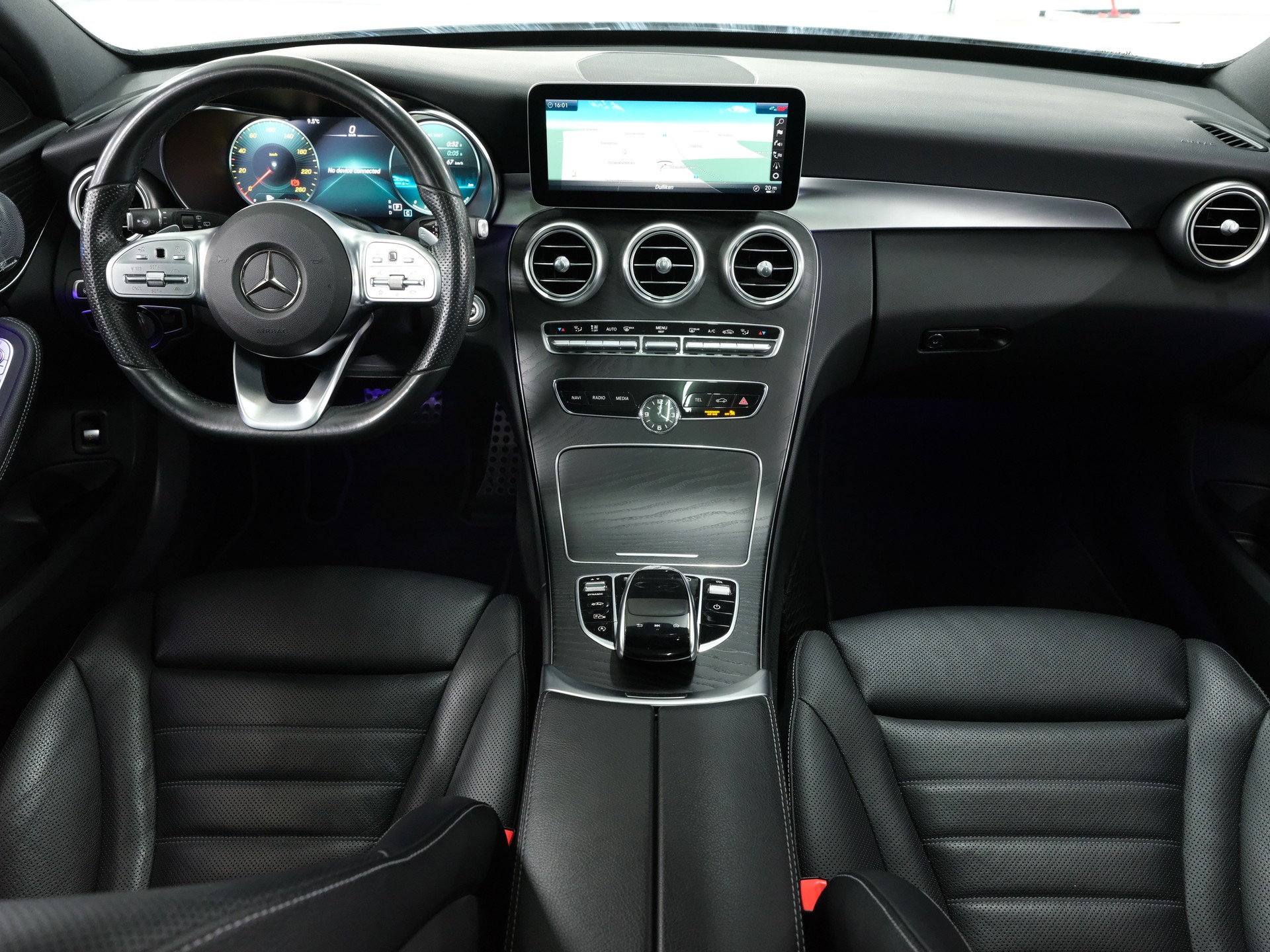 MERCEDES-BENZ C 200 Swiss Star AMG Line 4M 9G-Tronic-image-13