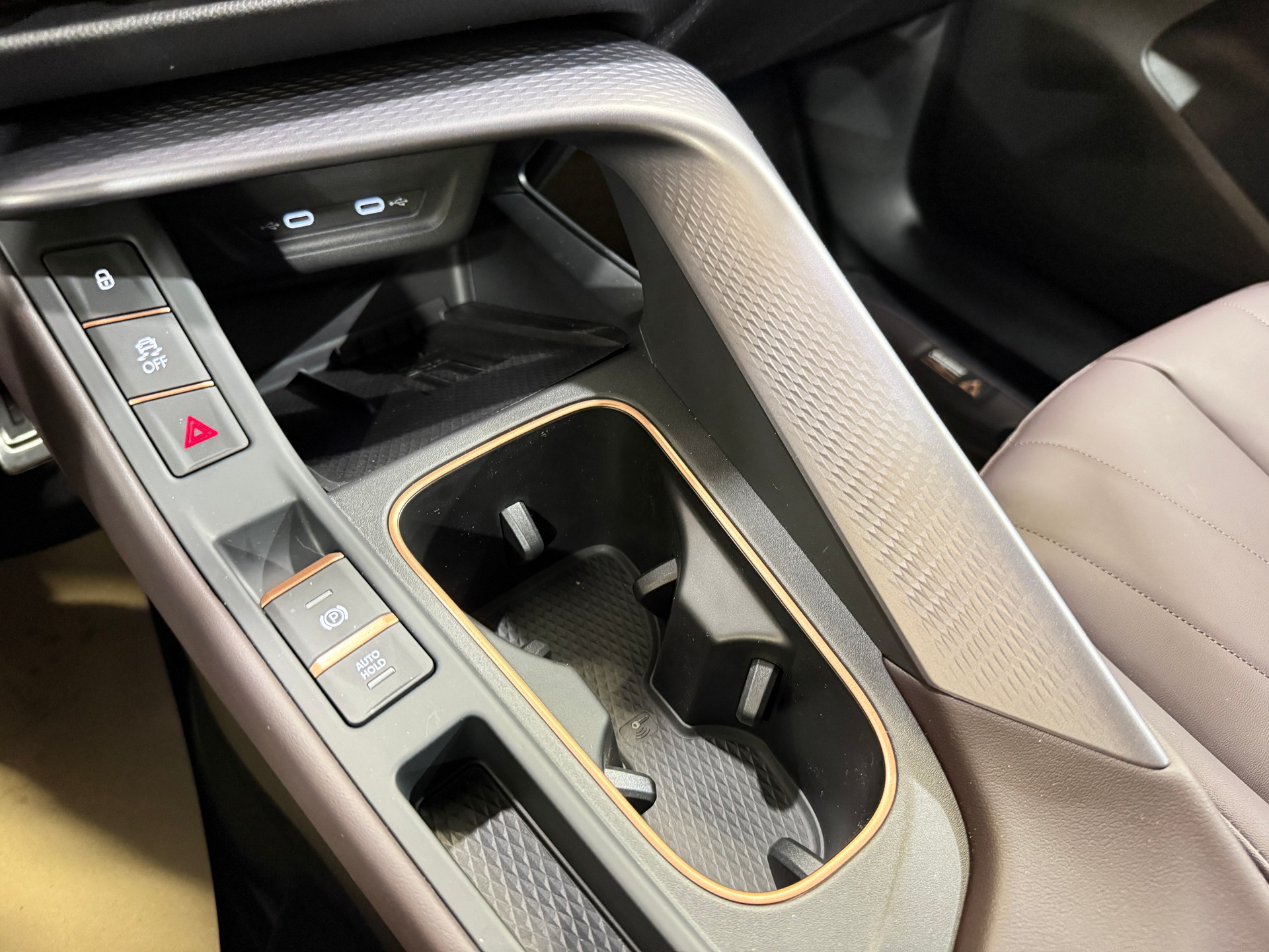 CUPRA Terramar 2.0 TSI DSG 4Drive VZ *5Jahre/100'000km Garantie*-image-18