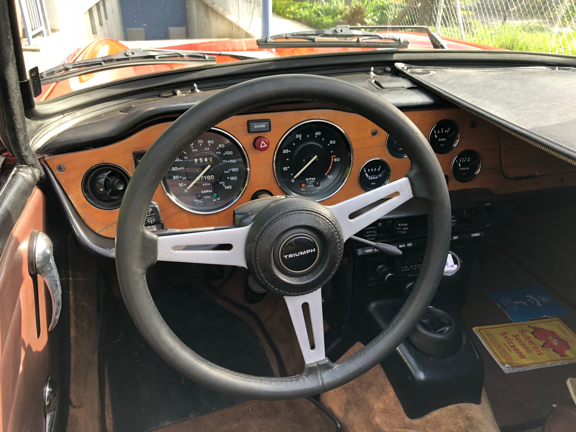 TRIUMPH TR6-image-12