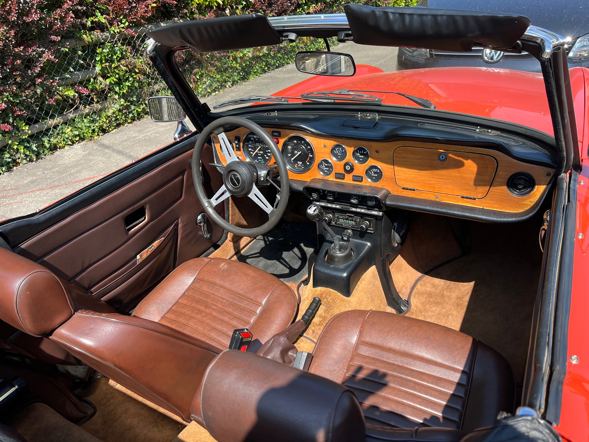 TRIUMPH TR6-image-13