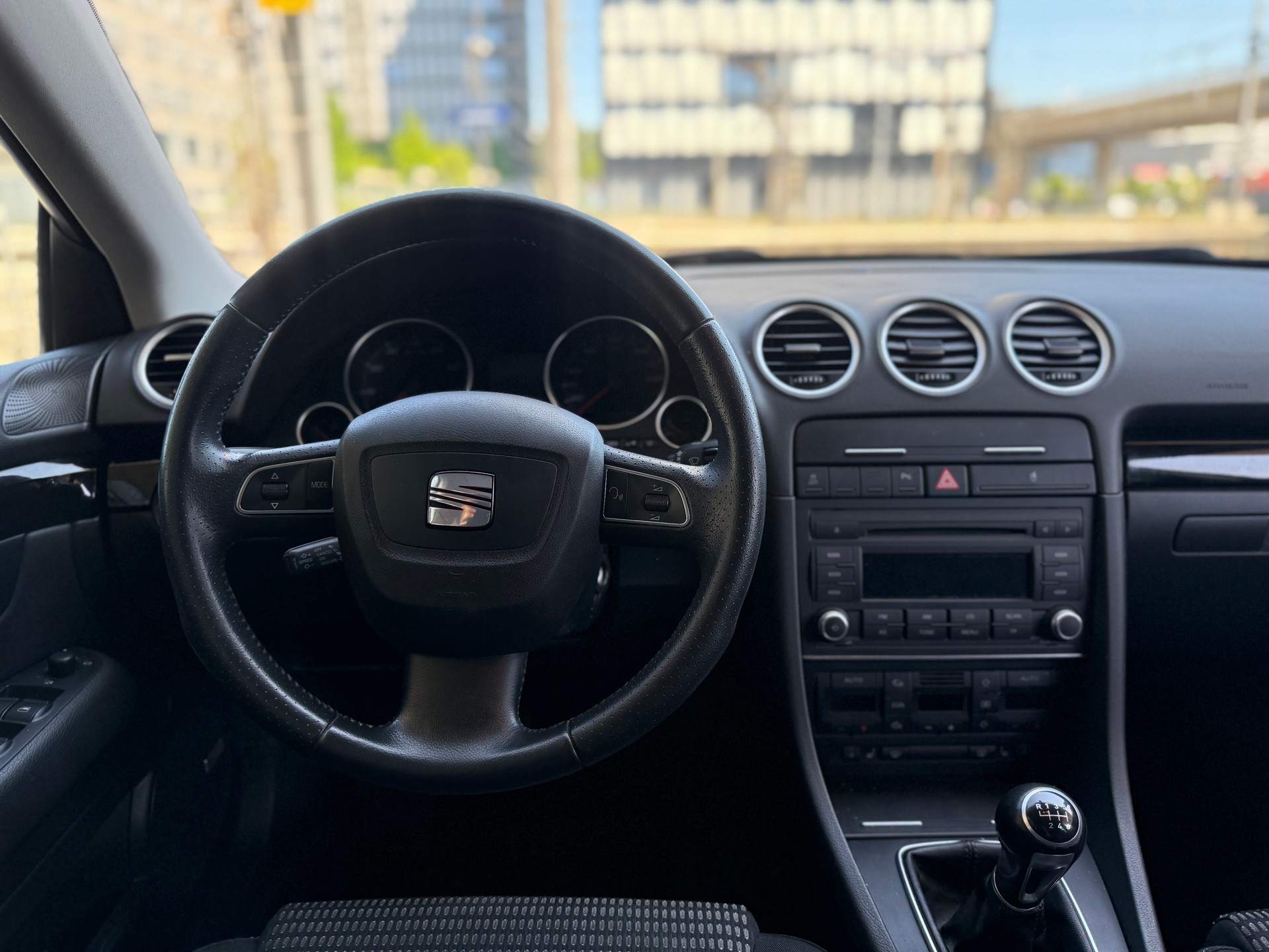 SEAT Exeo ST 1.8 TSI Advantage-image-10