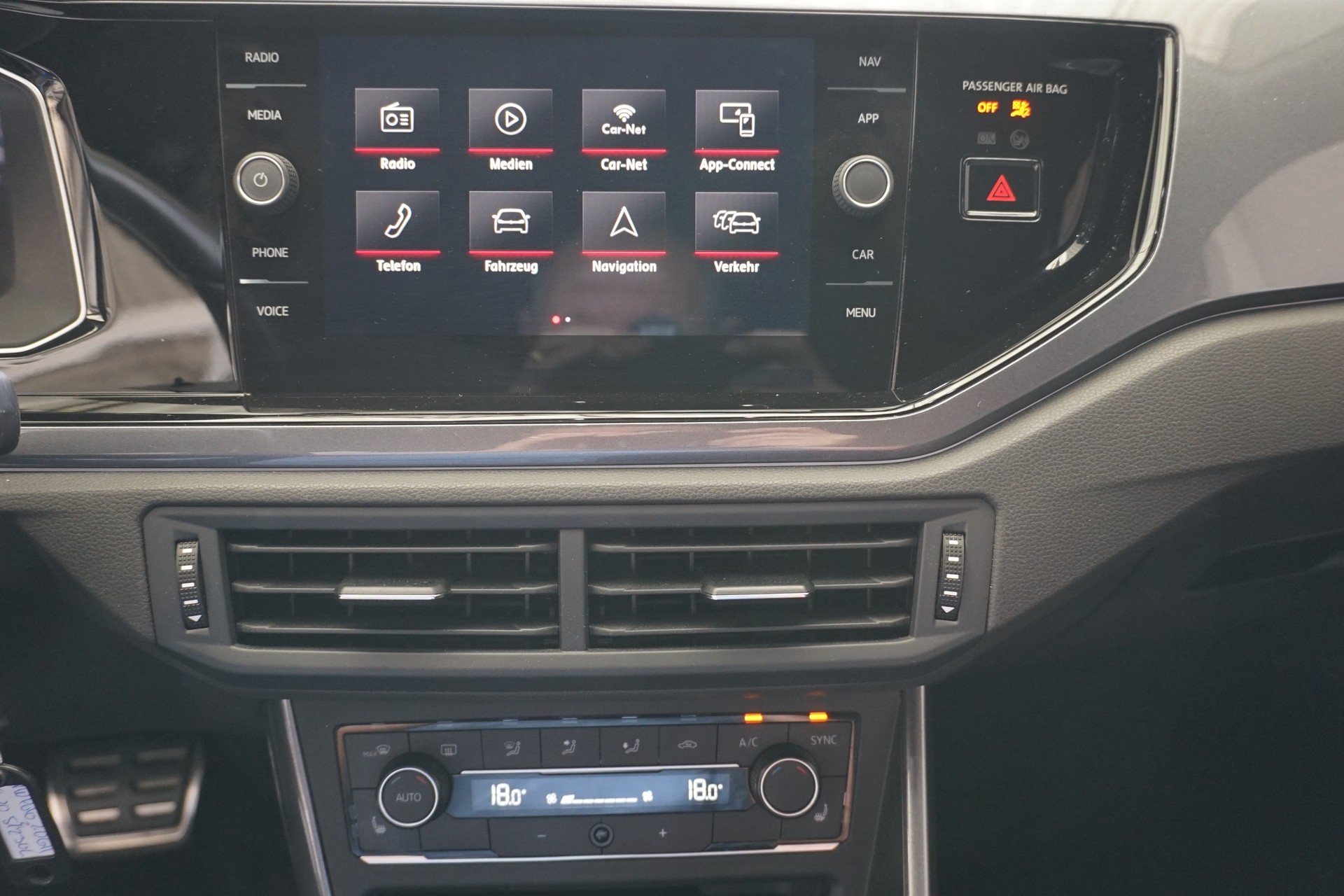 VW Polo 2.0 TSI GTI 200PS DSG-Automat-image-18