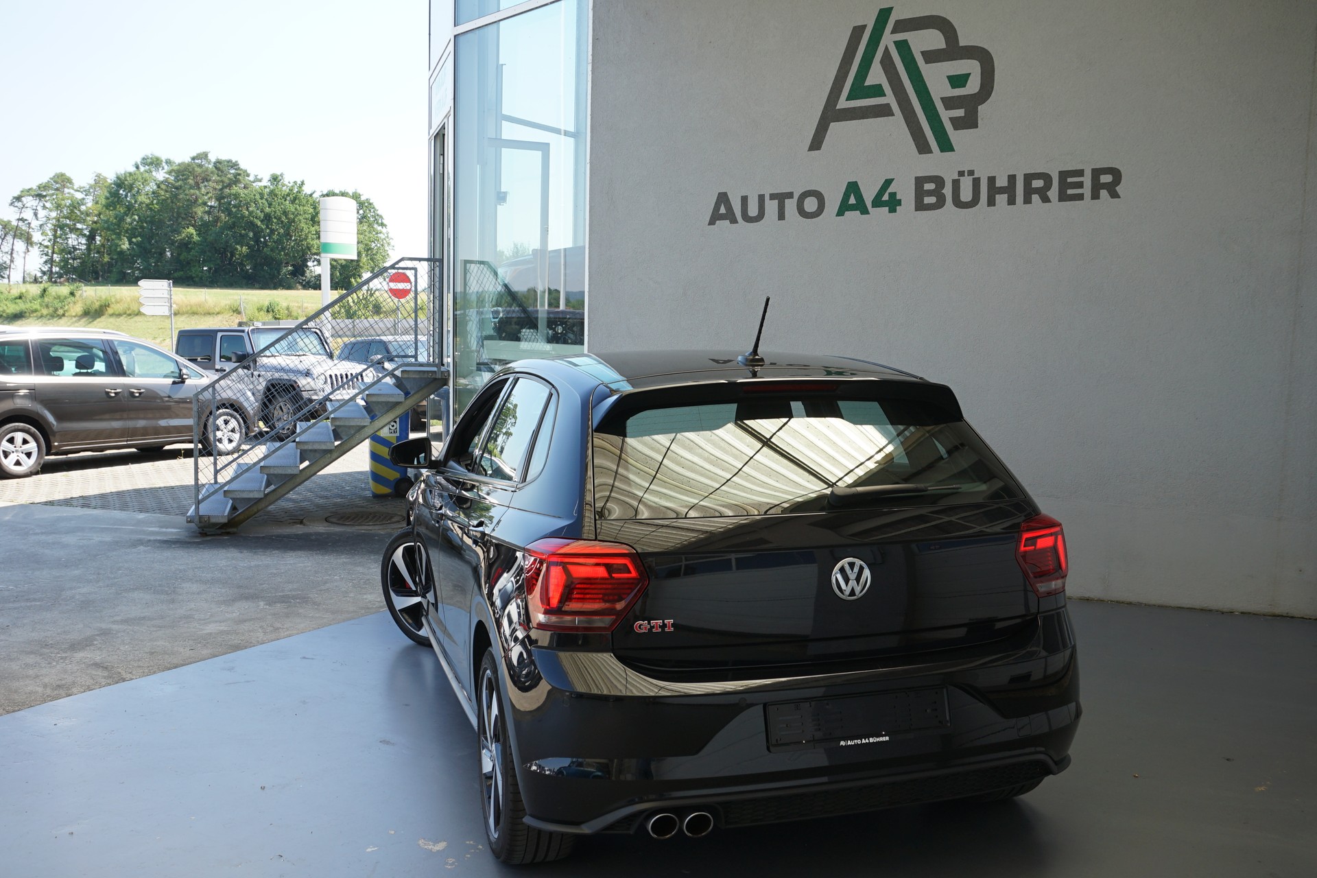 VW Polo 2.0 TSI GTI 200PS DSG-Automat-image-6