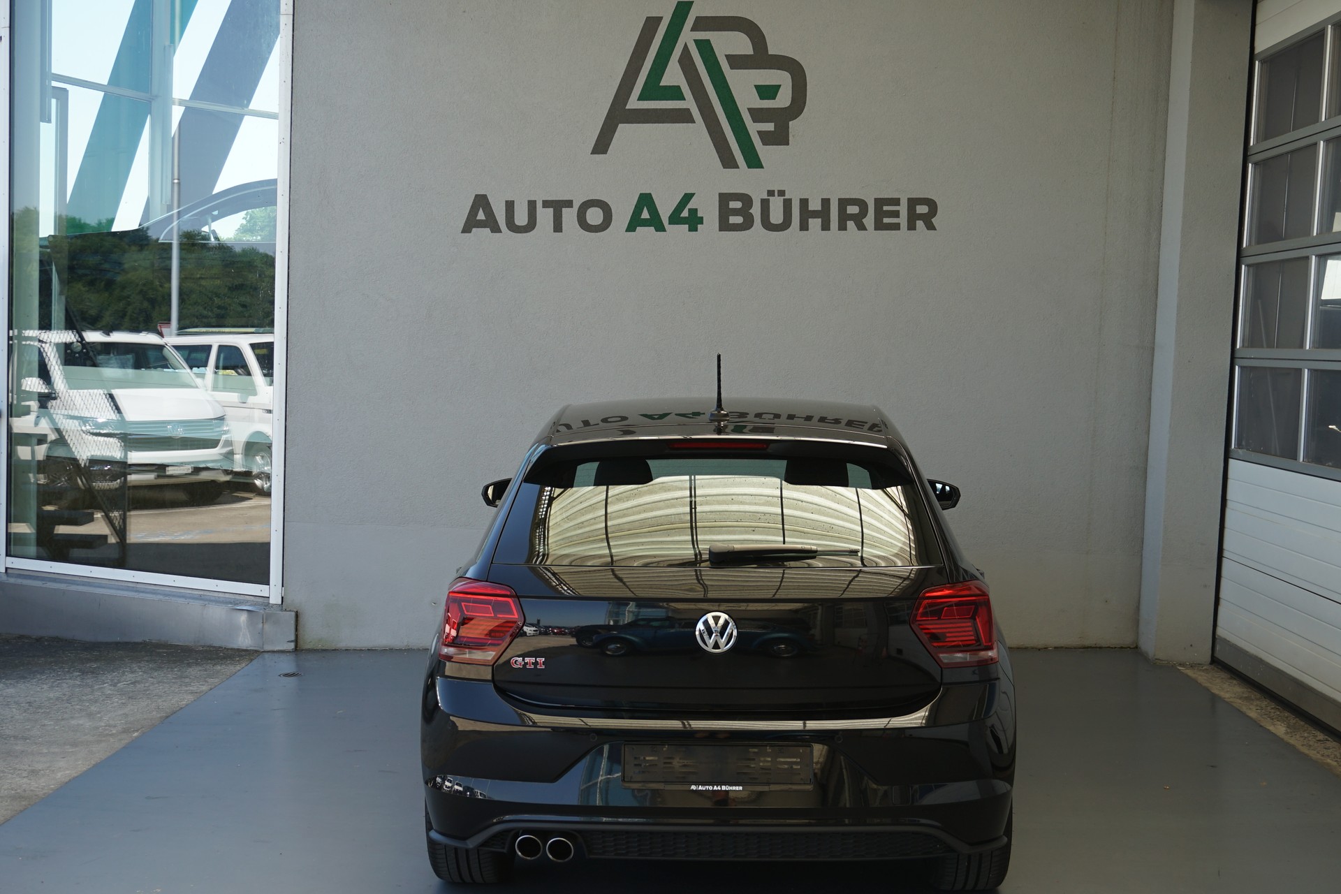 VW Polo 2.0 TSI GTI 200PS DSG-Automat-image-9