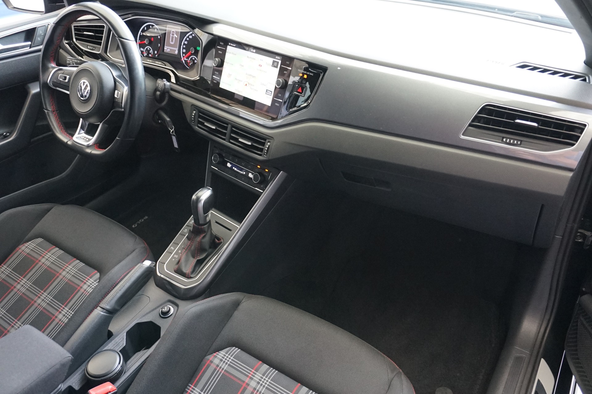 VW Polo 2.0 TSI GTI 200PS DSG-Automat-image-16