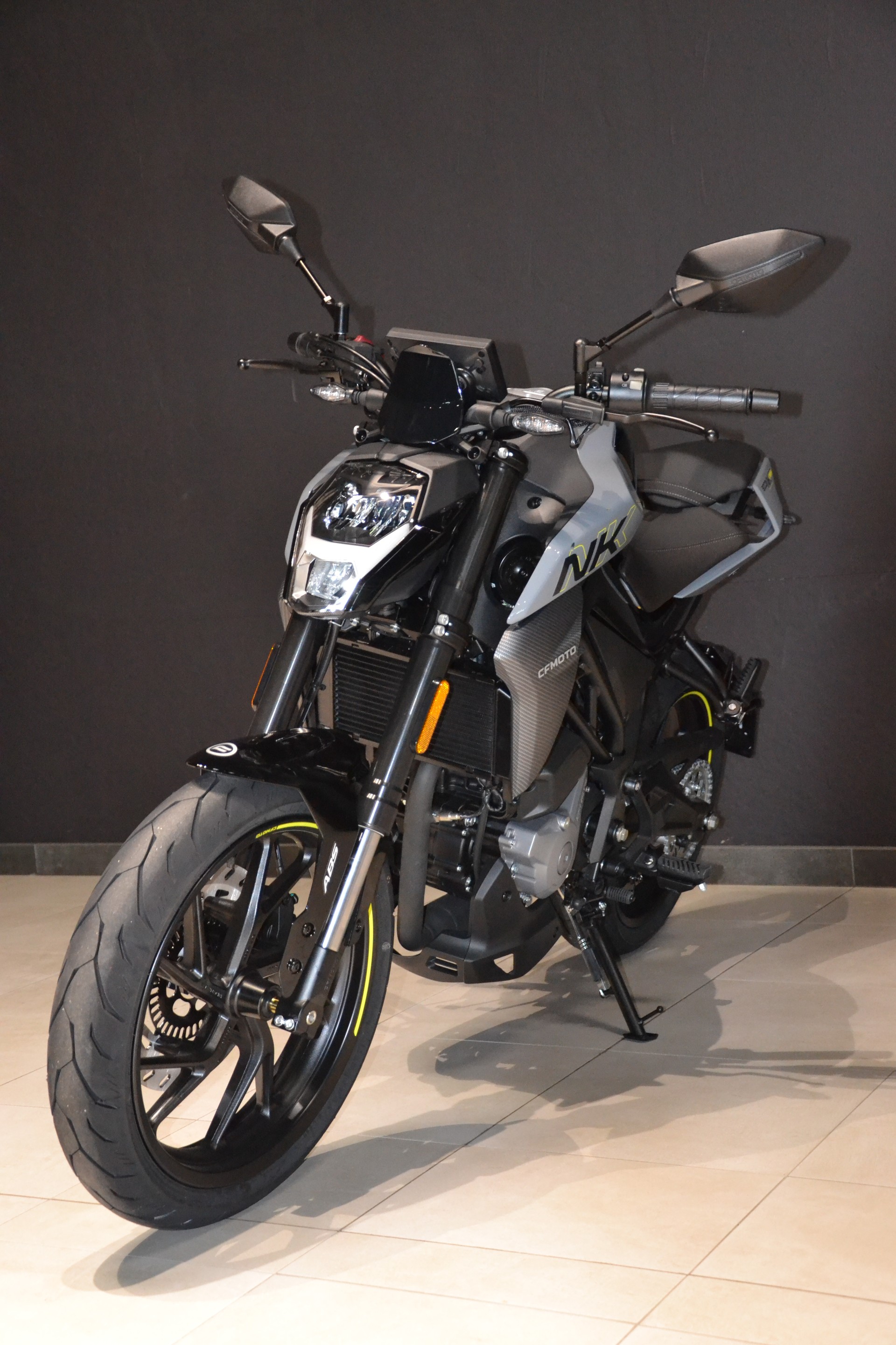CF MOTO 300 NK-image-1