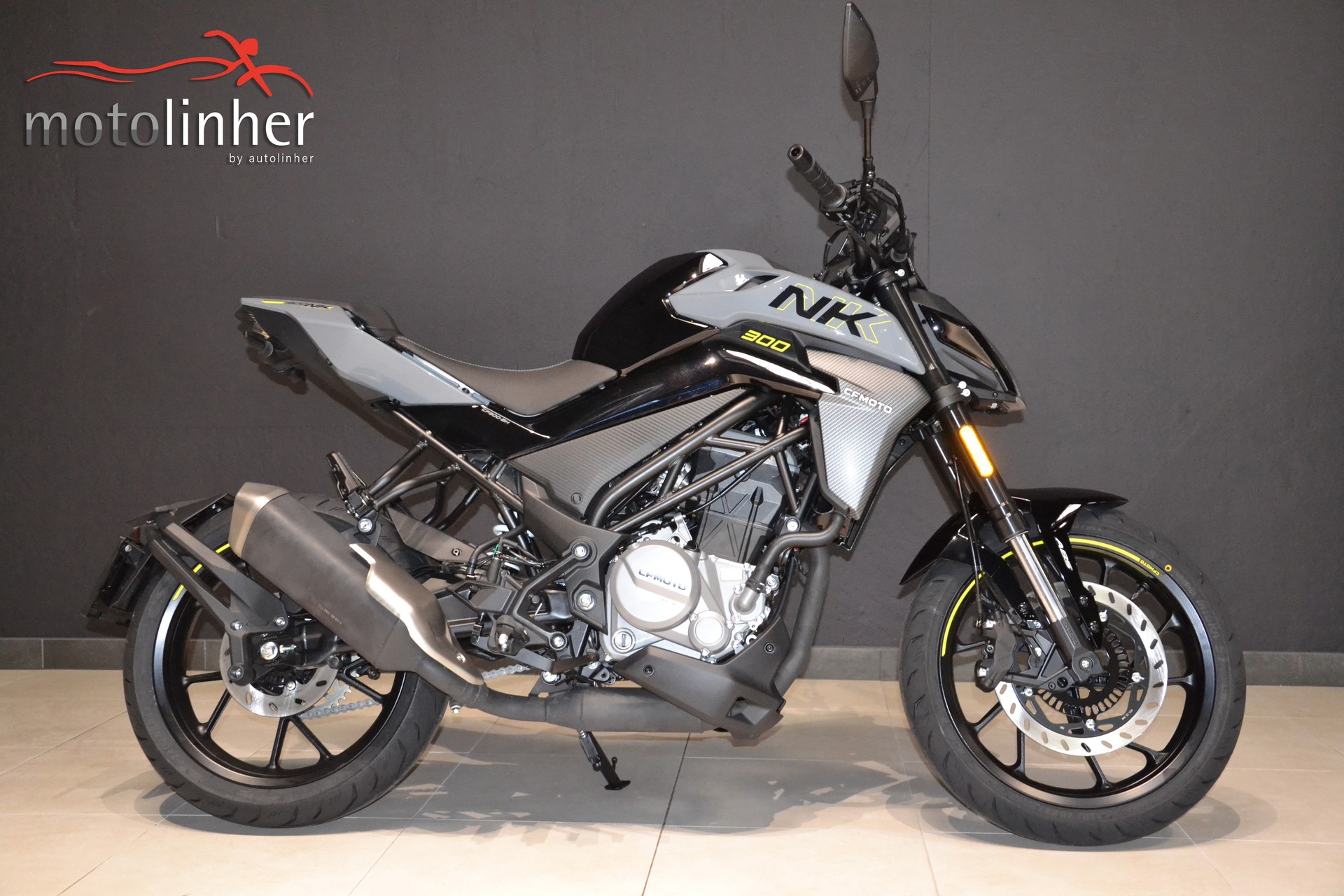 CF MOTO 300 NK