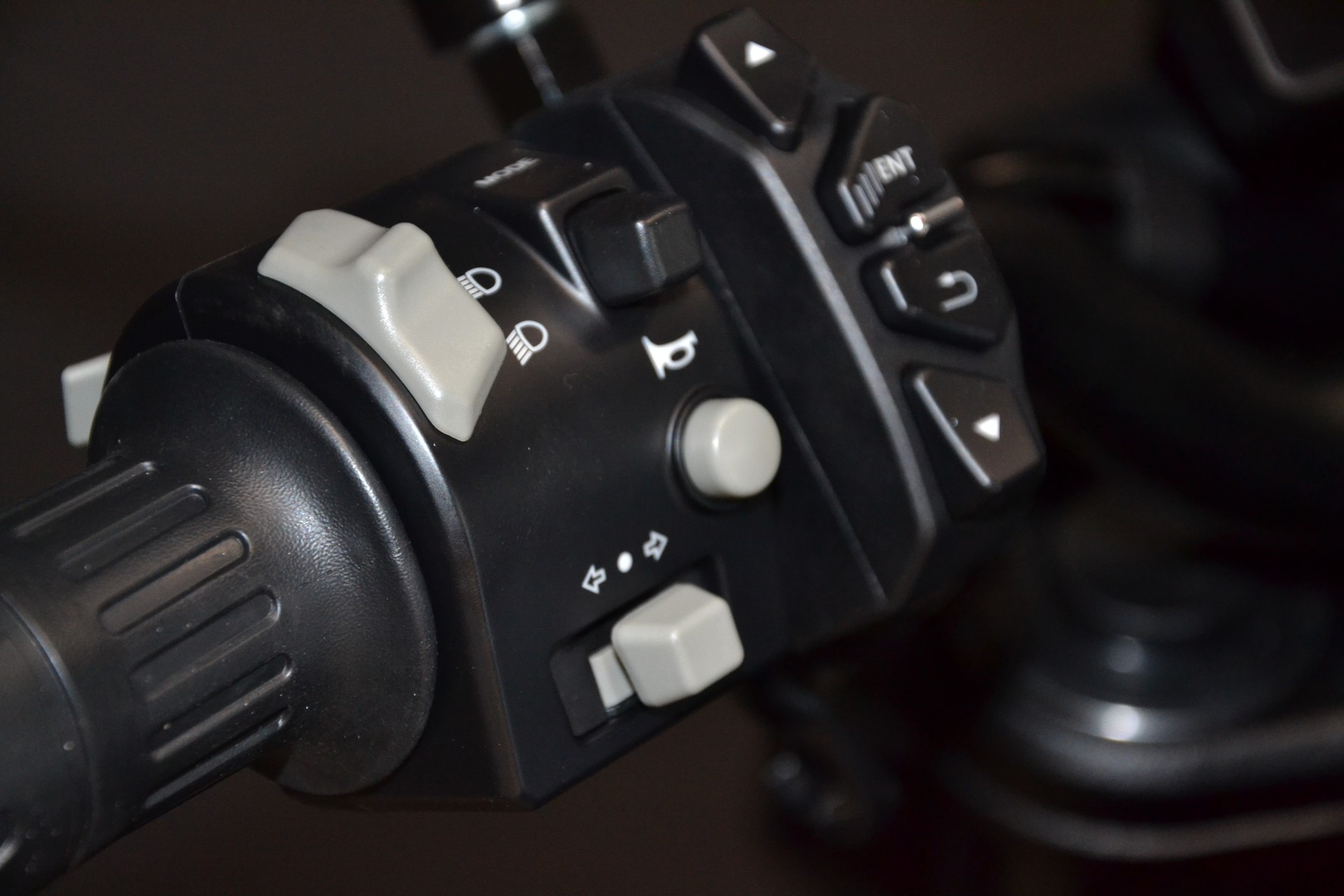 CF MOTO 300 NK-image-12