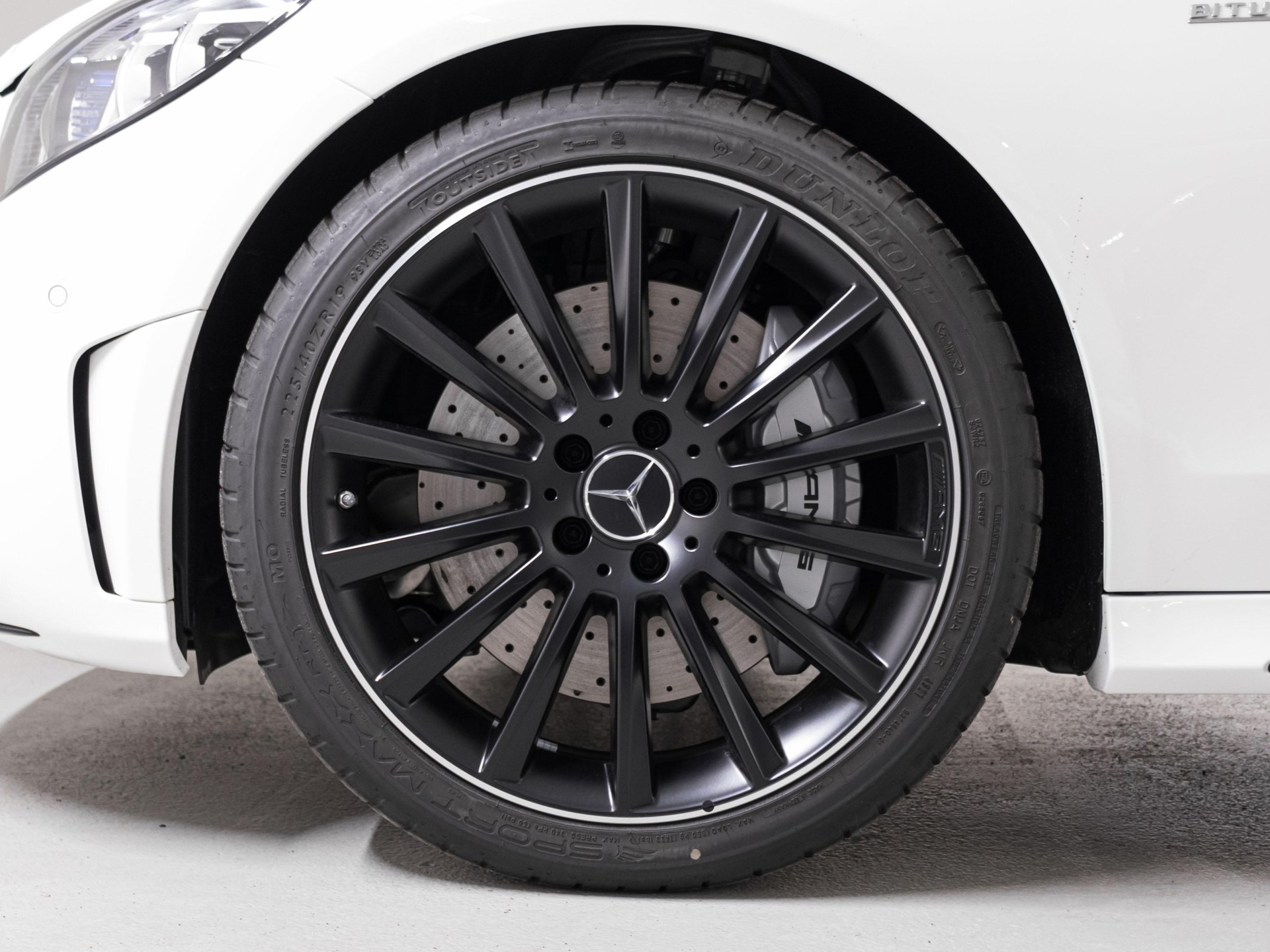 MERCEDES-BENZ C 43 AMG 4MATIC Cabriolet-image-14