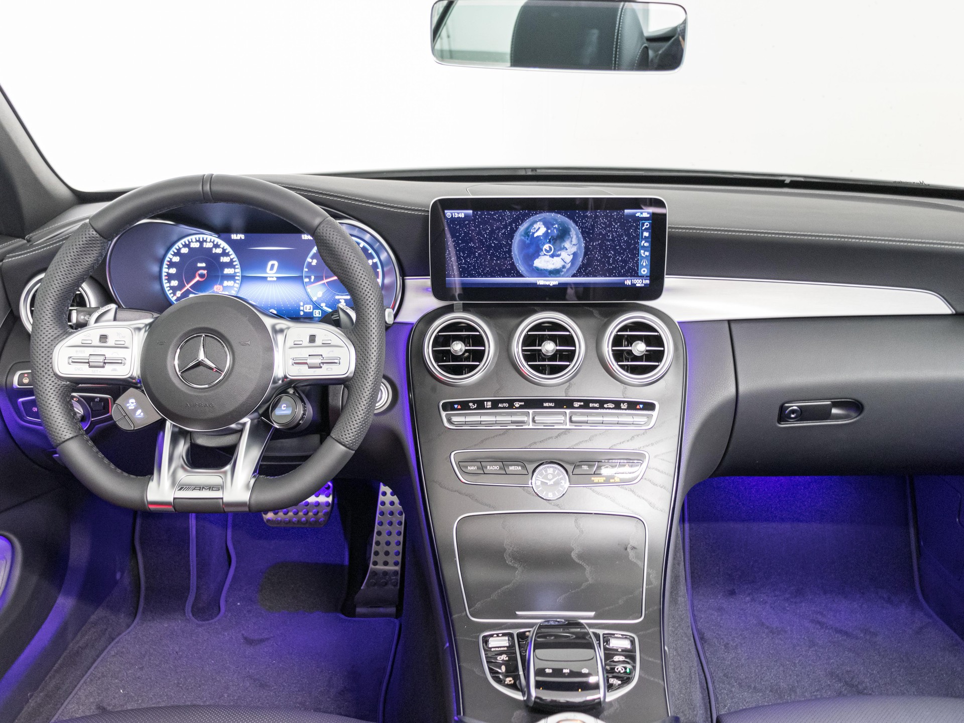 MERCEDES-BENZ C 43 AMG 4MATIC Cabriolet-image-12