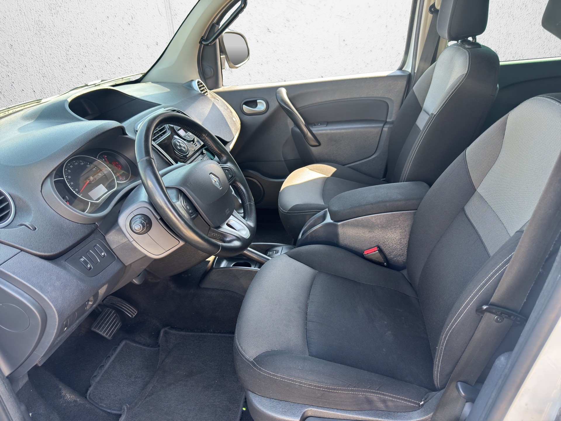 RENAULT Renault Kangoo Rollstuhlfahrzeug 1.2 16V Turbo-image-15
