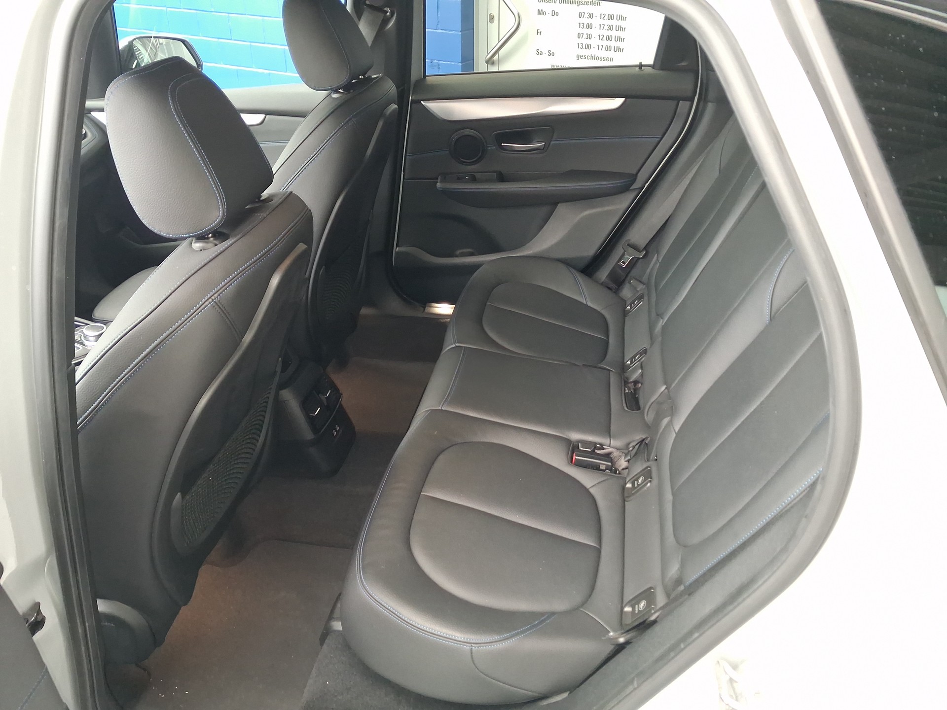 BMW 218d xDrive ActiveTMSport-image-8