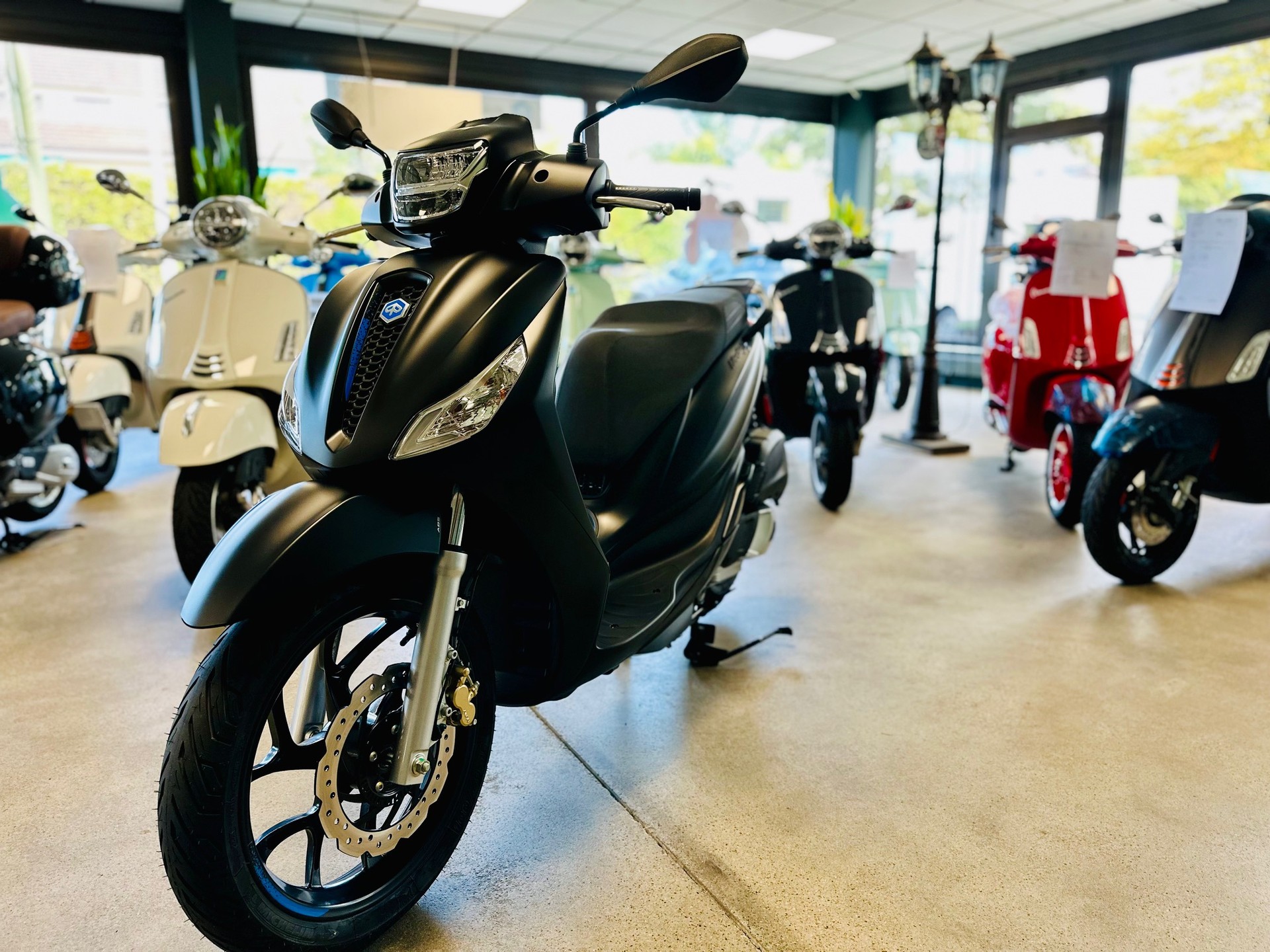 PIAGGIO Medley 125 Sport E5+-image-4