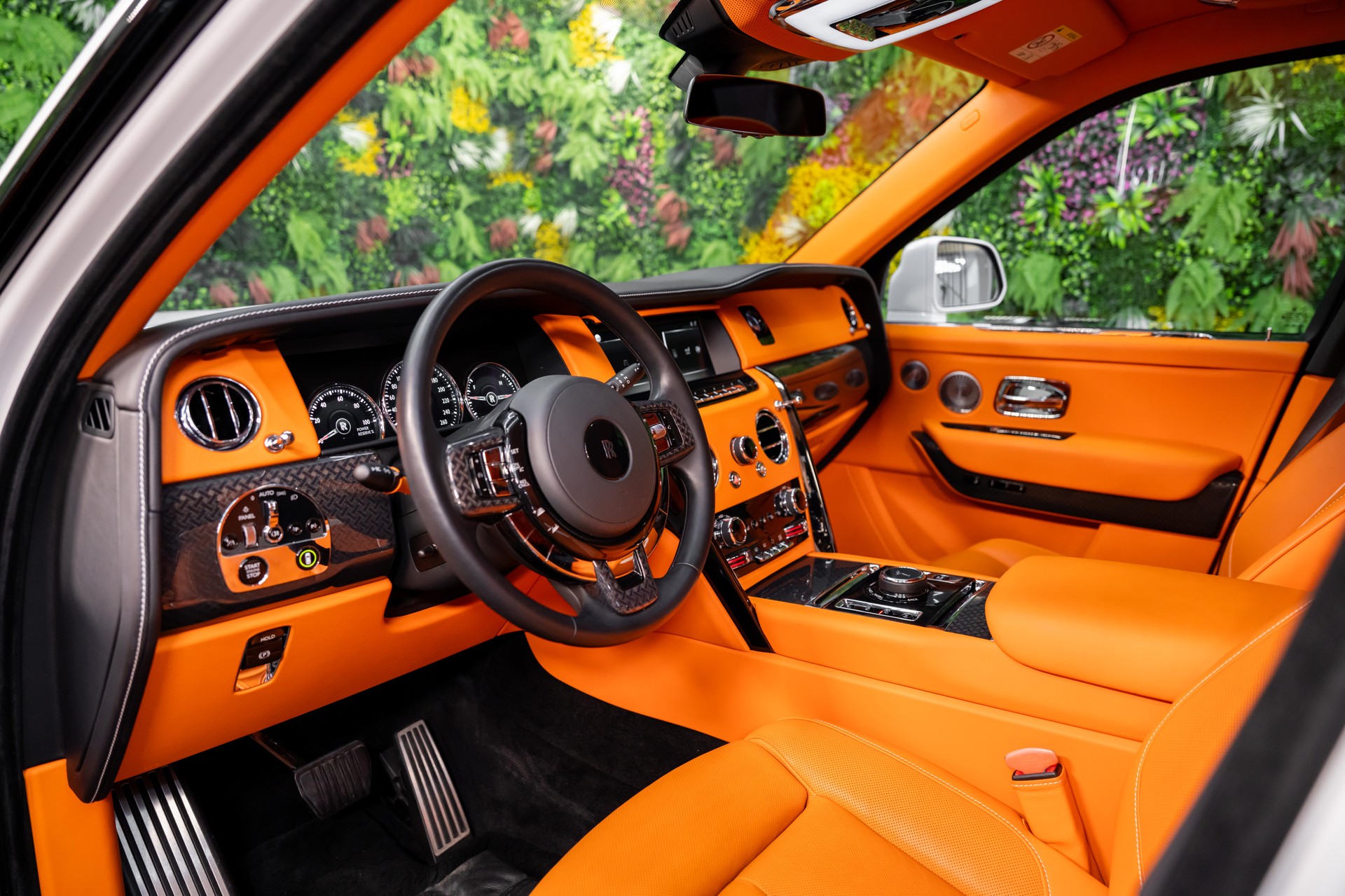 ROLLS-ROYCE Cullinan 6.7 V12 Black Badge-image-9