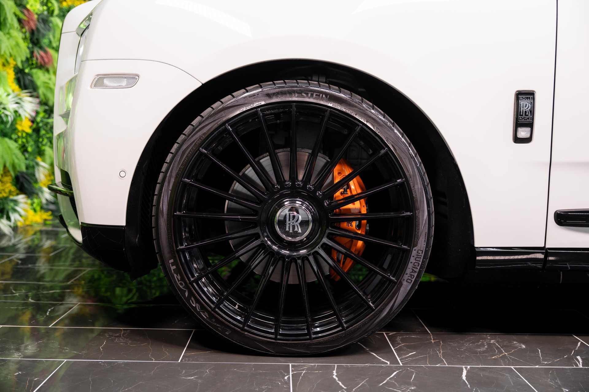 ROLLS-ROYCE Cullinan 6.7 V12 Black Badge-image-5