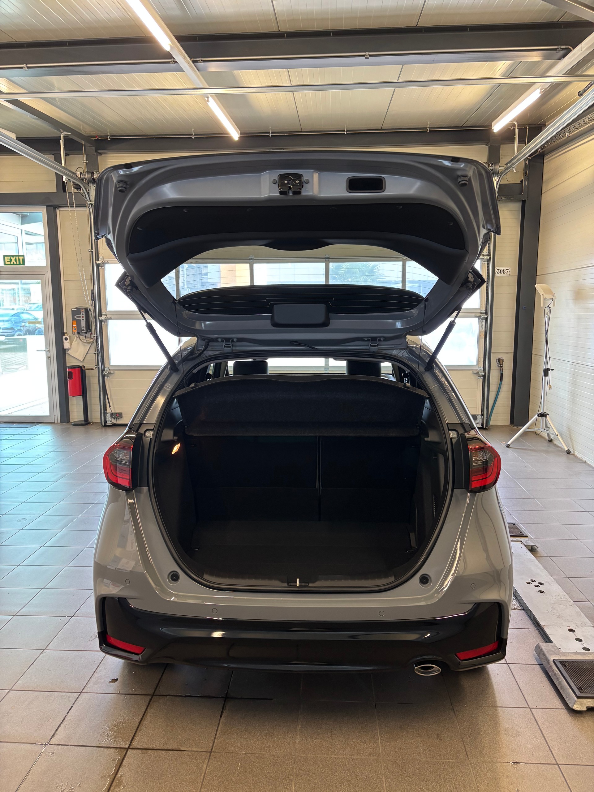 HONDA Jazz 1.5i-MMD Advance Sport E-CVT-image-13