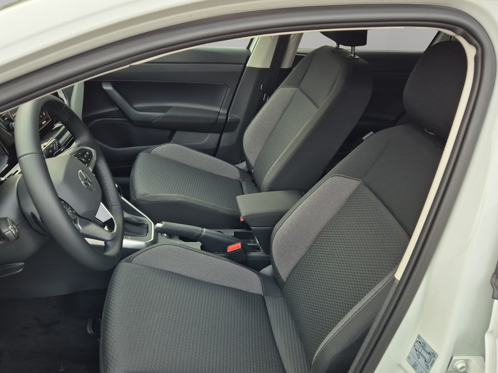 VW VW Polo Life-image-5