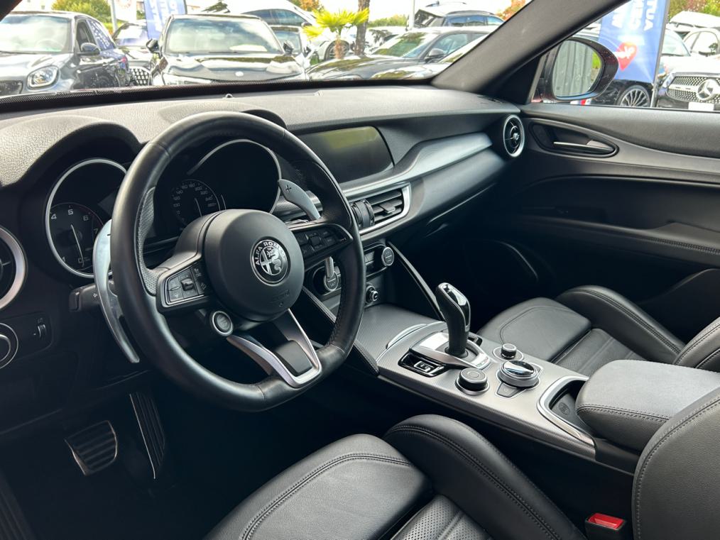 ALFA ROMEO Stelvio 2.0 Veloce Q4 Automatic-image-3