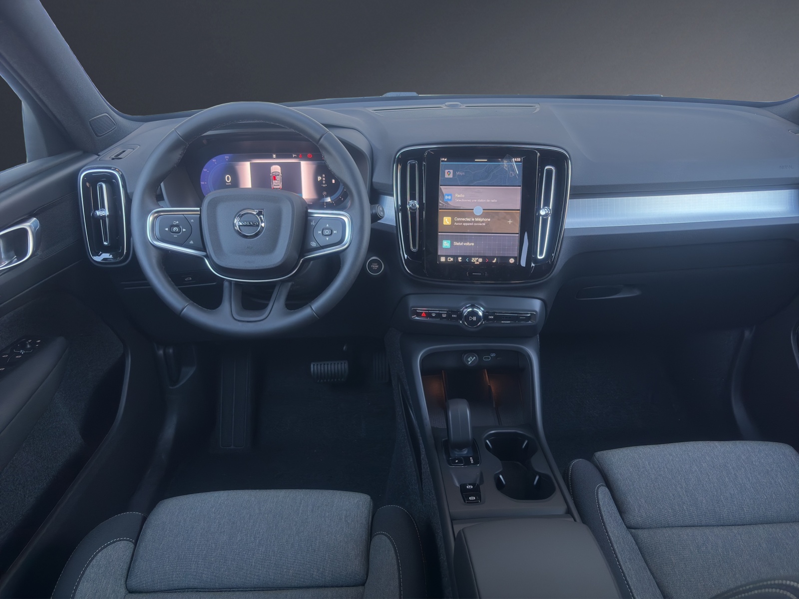 VOLVO XC40 B3 Benzin Mild Hybrid Plus Dark DCT-image-14