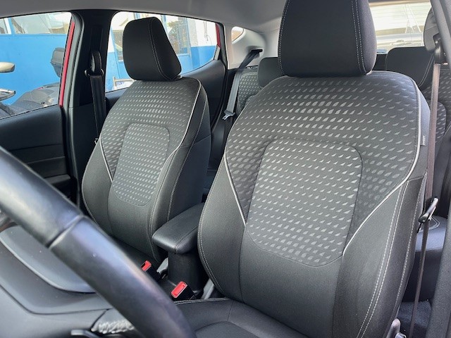 FORD Fiesta SCTi 100cv 5p. Titanium Automat-image-9
