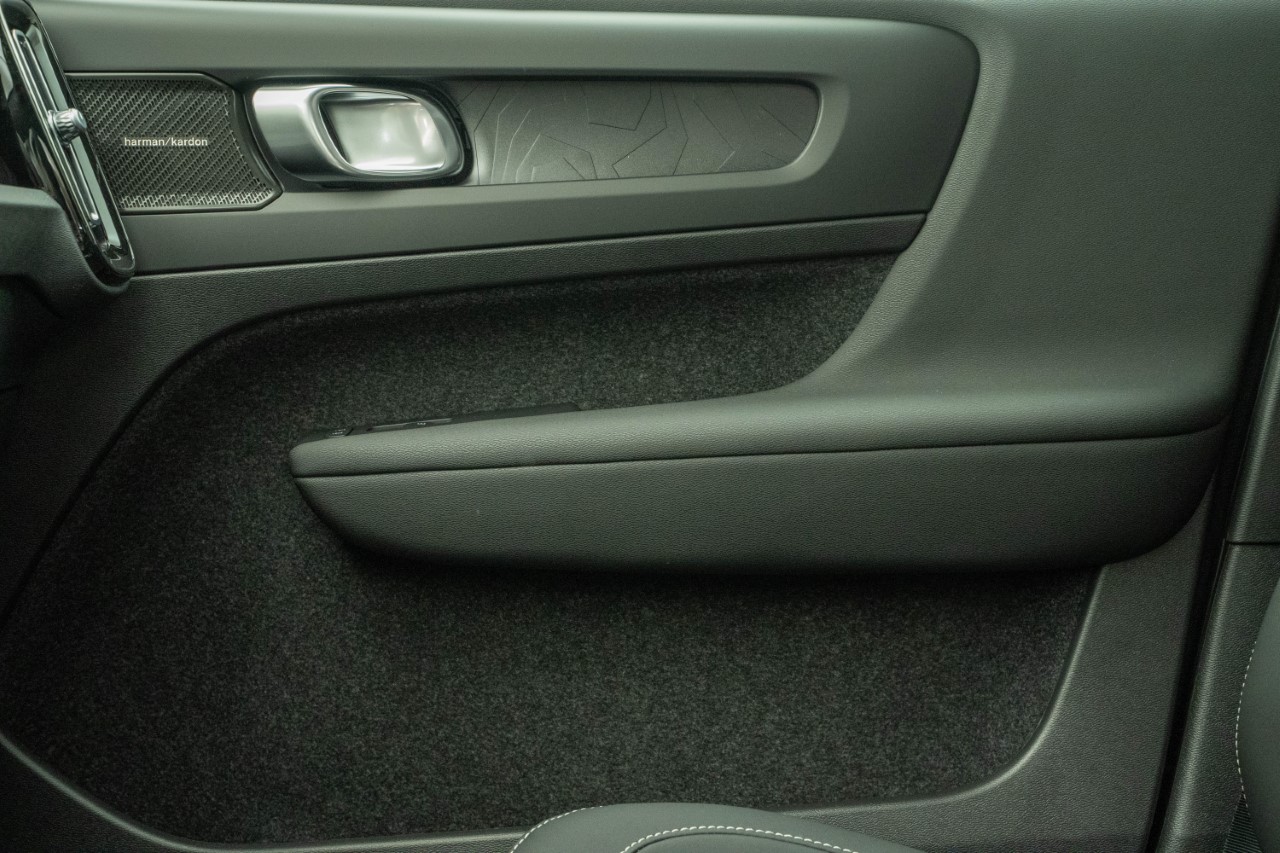 VOLVO C40 P8 Twin Recharge Ultimate AWD-image-10