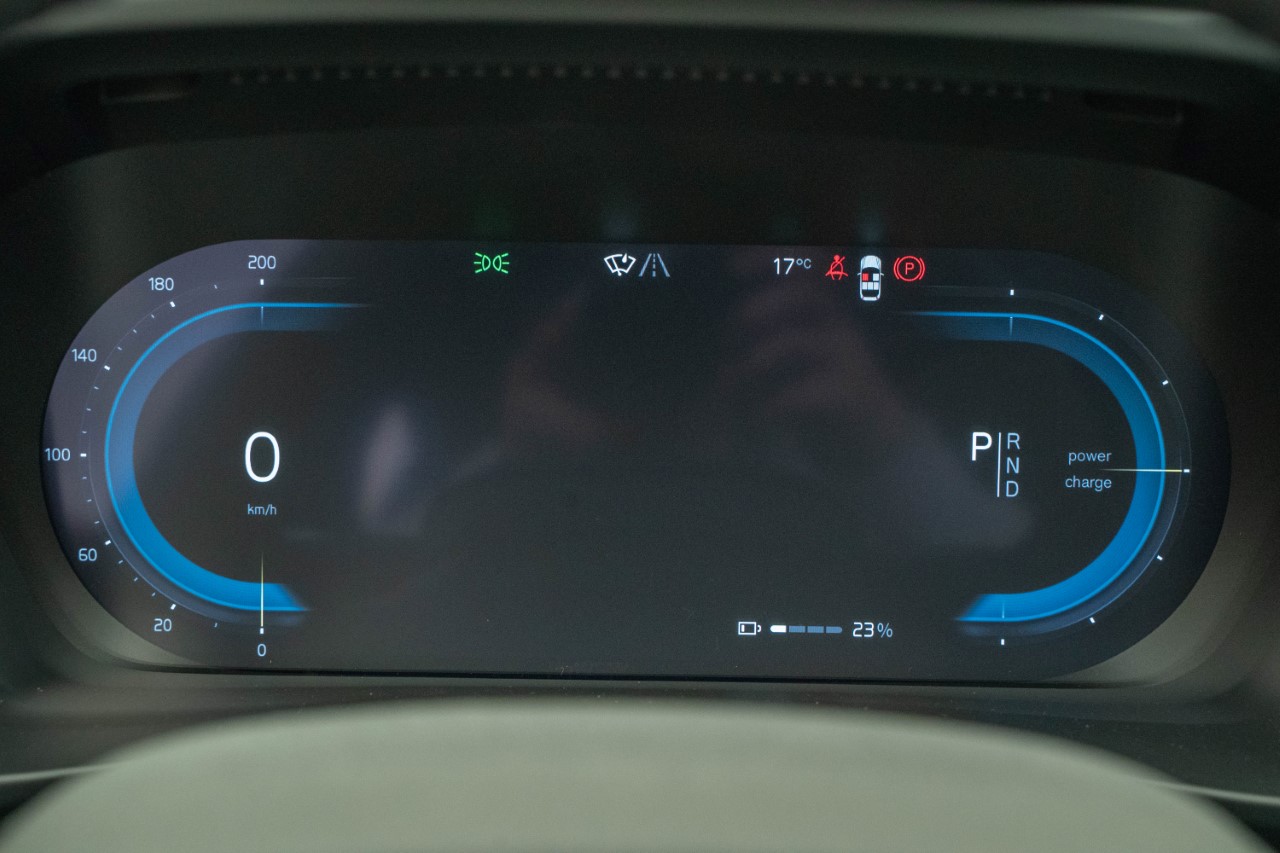 VOLVO C40 P8 Twin Recharge Ultimate AWD-image-13