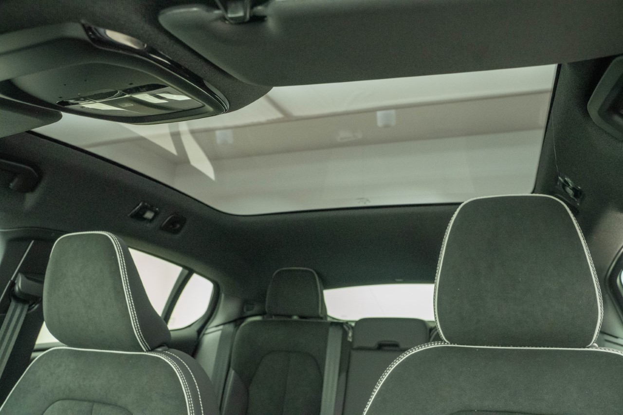 VOLVO C40 P8 Twin Recharge Ultimate AWD-image-8