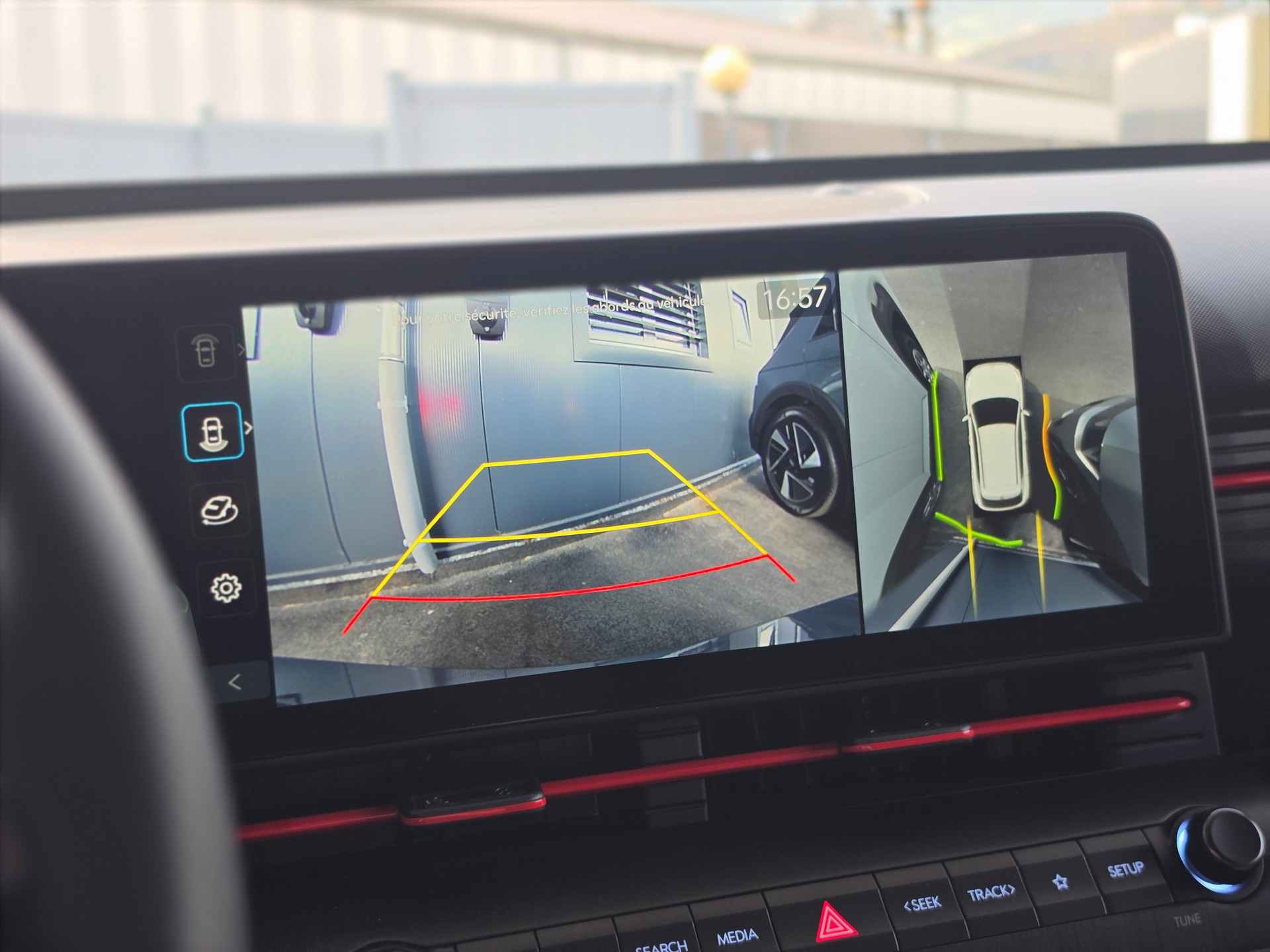 HYUNDAI Kona EV 65.4 kWh N Line-image-6
