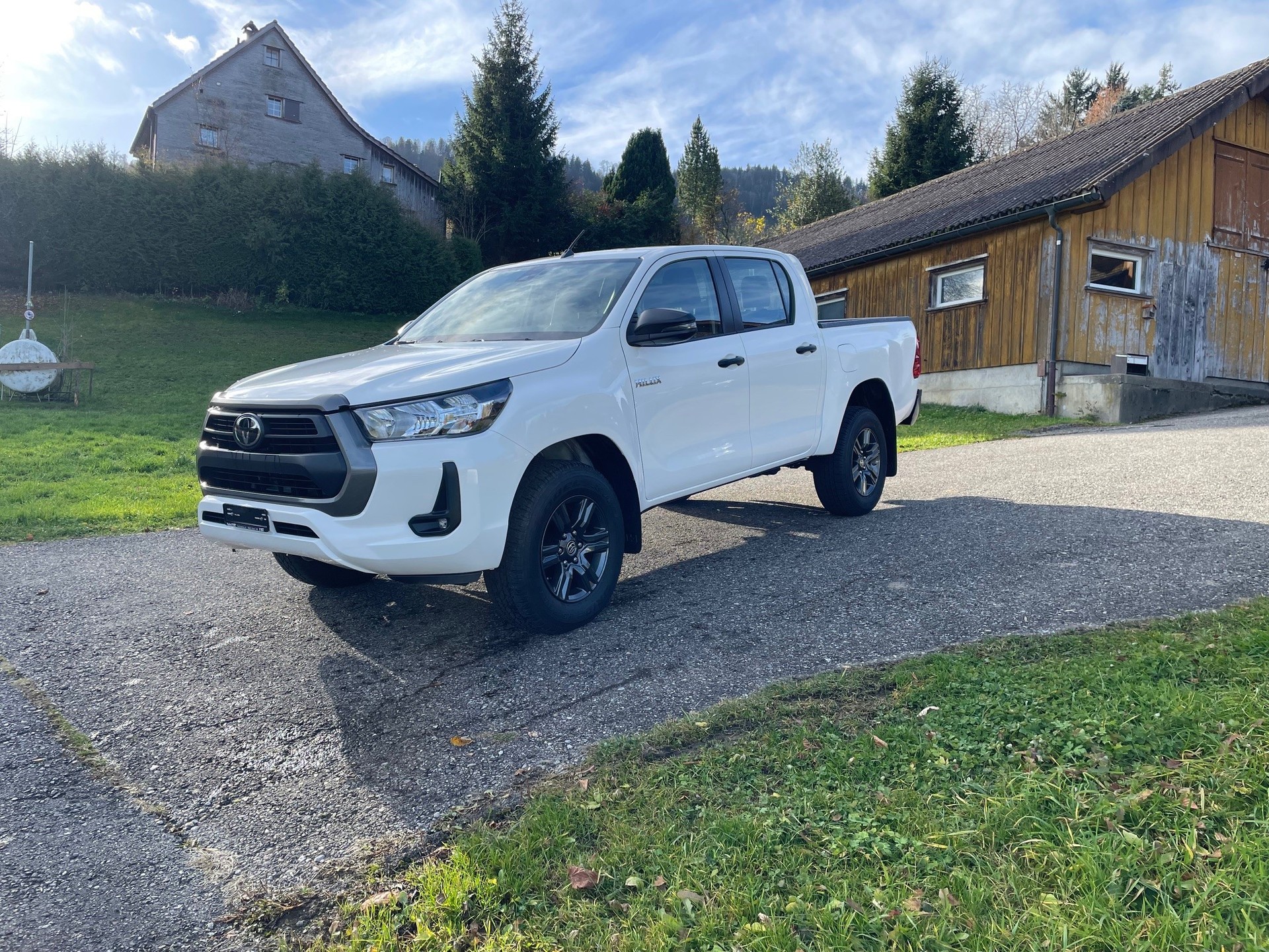 TOYOTA Hilux 2.4D-4D Style Double Cab 4x4-image-1