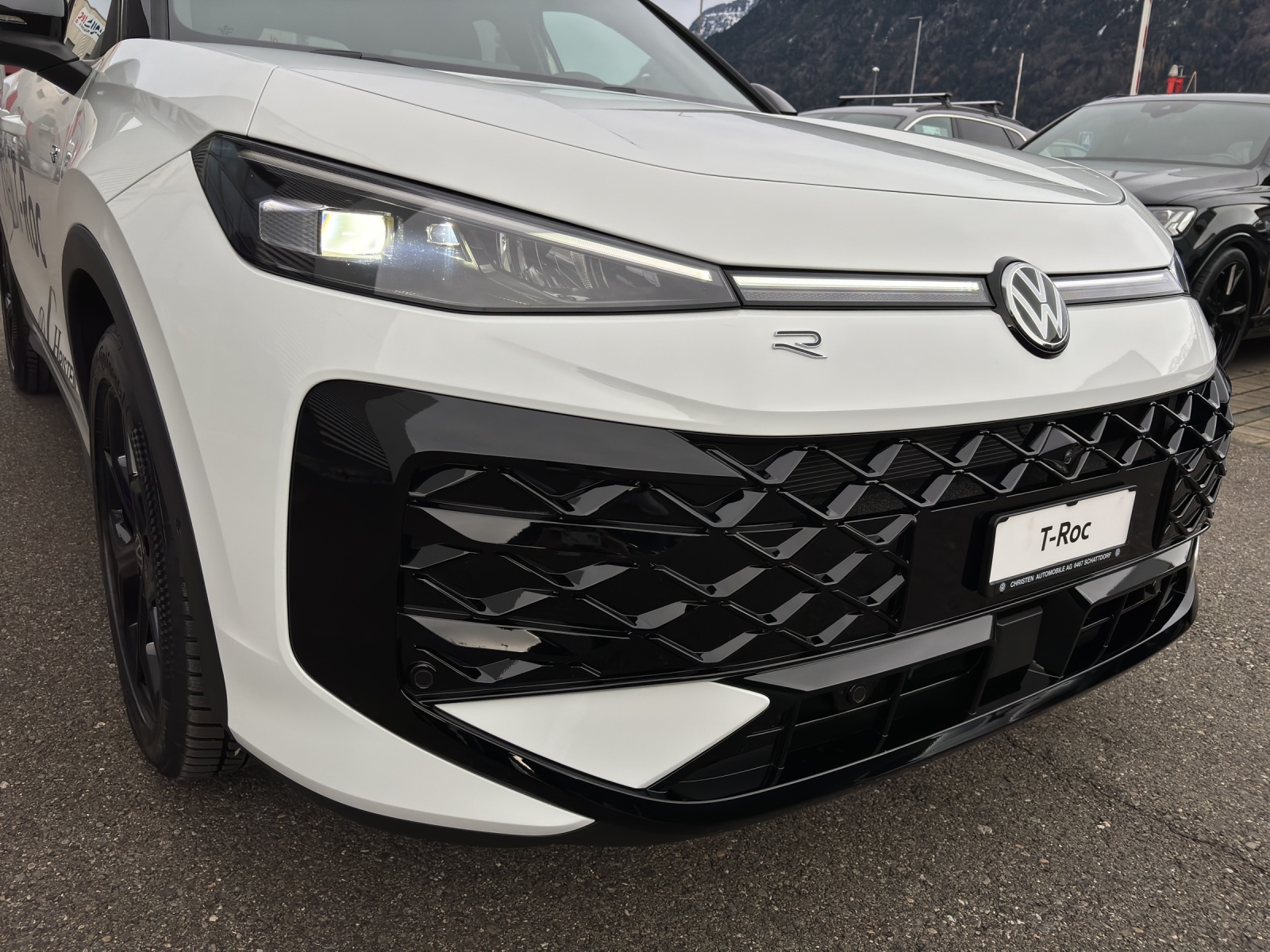 VW T-Roc 1.5 eTSI mHEV R-Line DSG-image-16