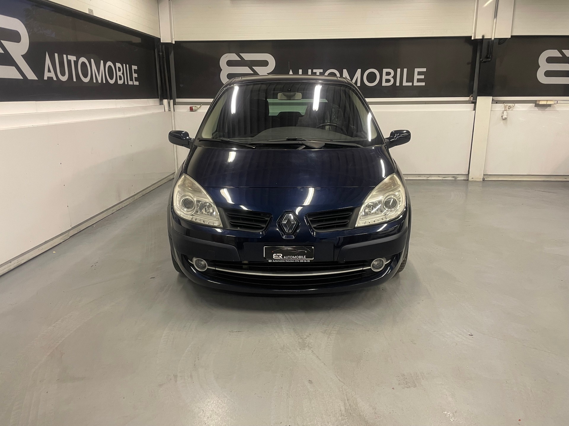 RENAULT Scénic 2.0 16V Turbo Privilège-image-5