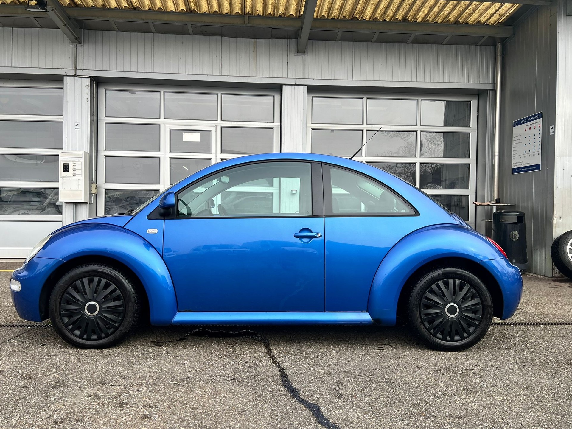 VW Beetle 2.0-image-3