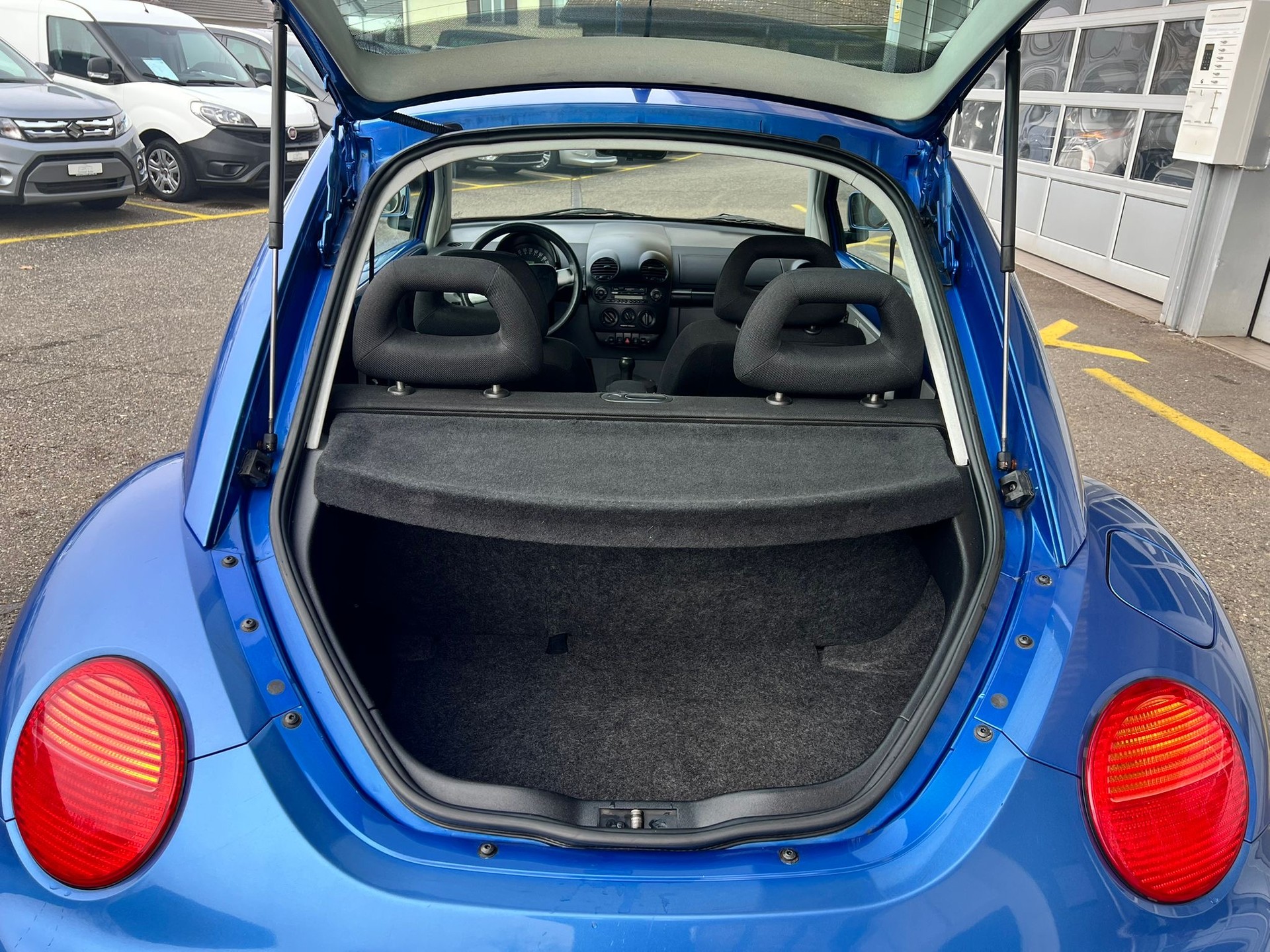 VW Beetle 2.0-image-8