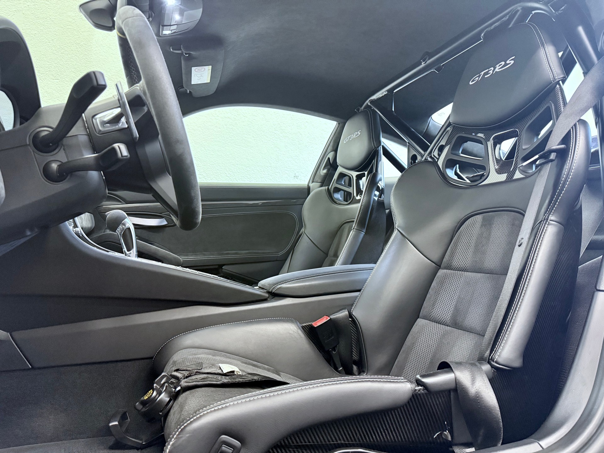 PORSCHE GT3 RS MK2-image-14