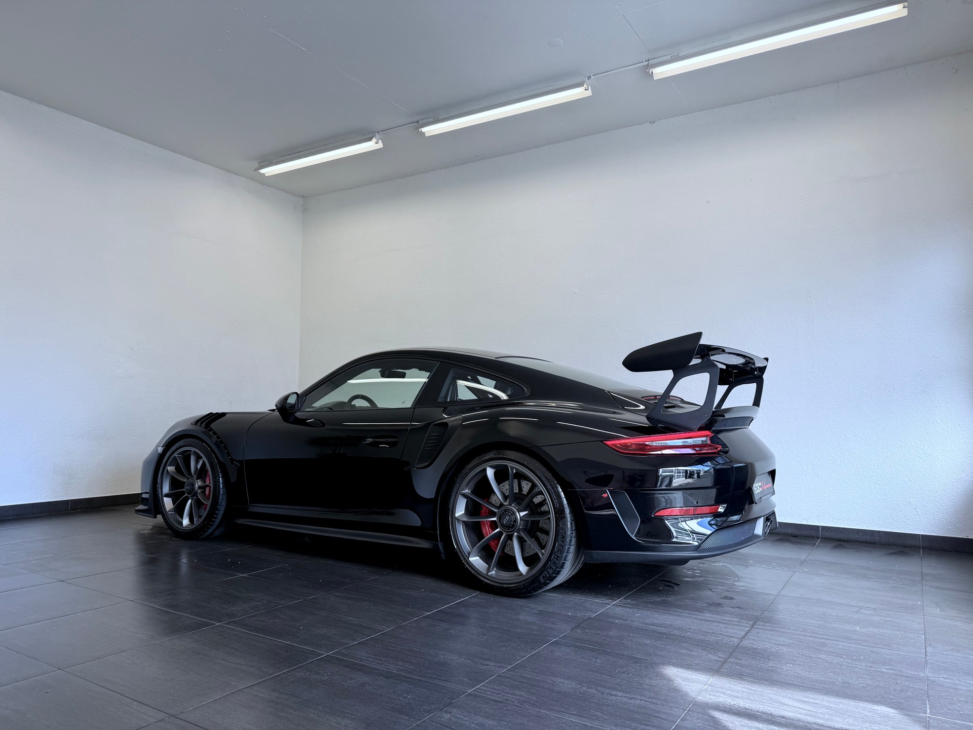 PORSCHE GT3 RS MK2-image-7