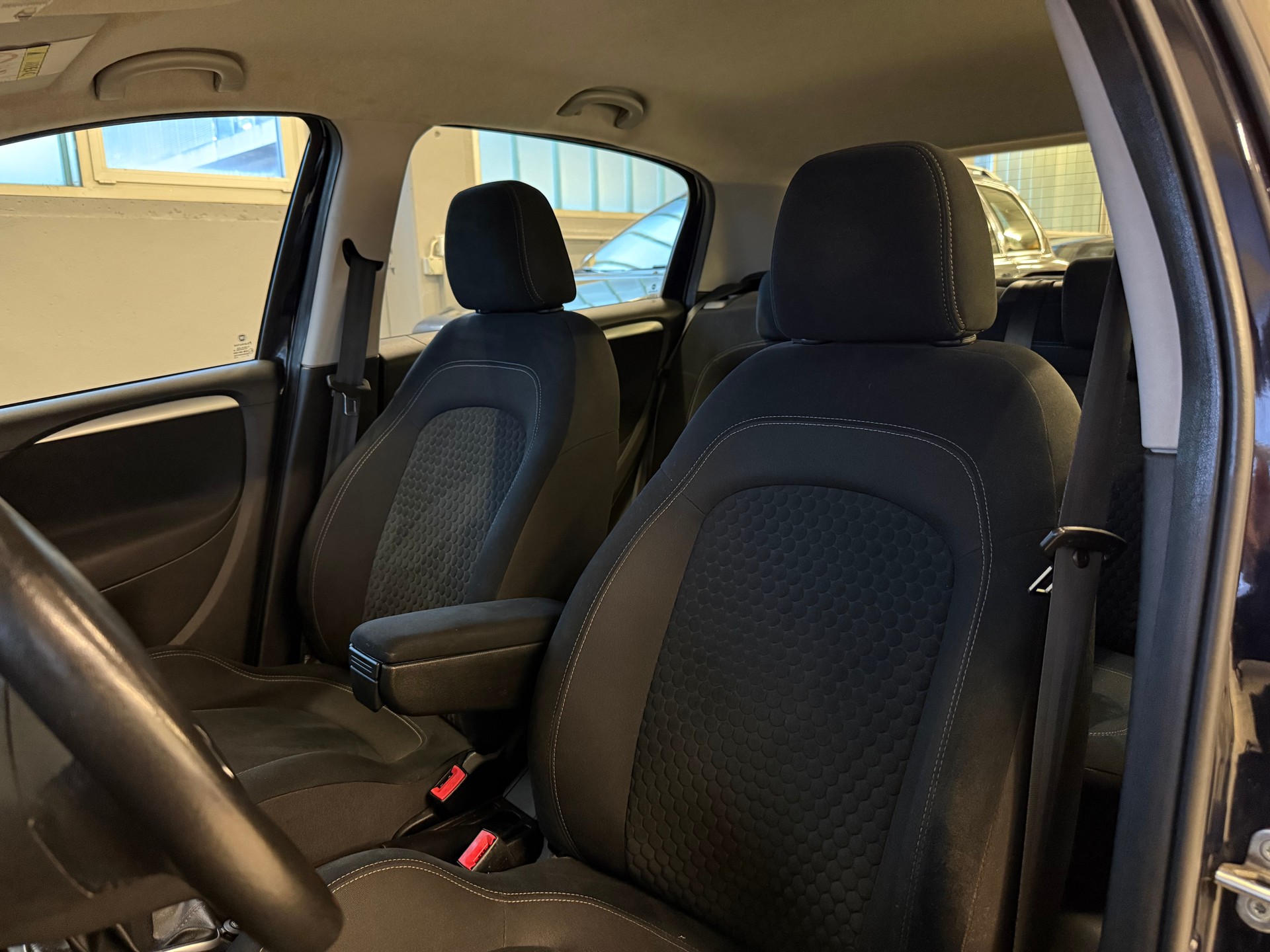 FIAT Punto 1.3 MultiJet Lounge-image-12