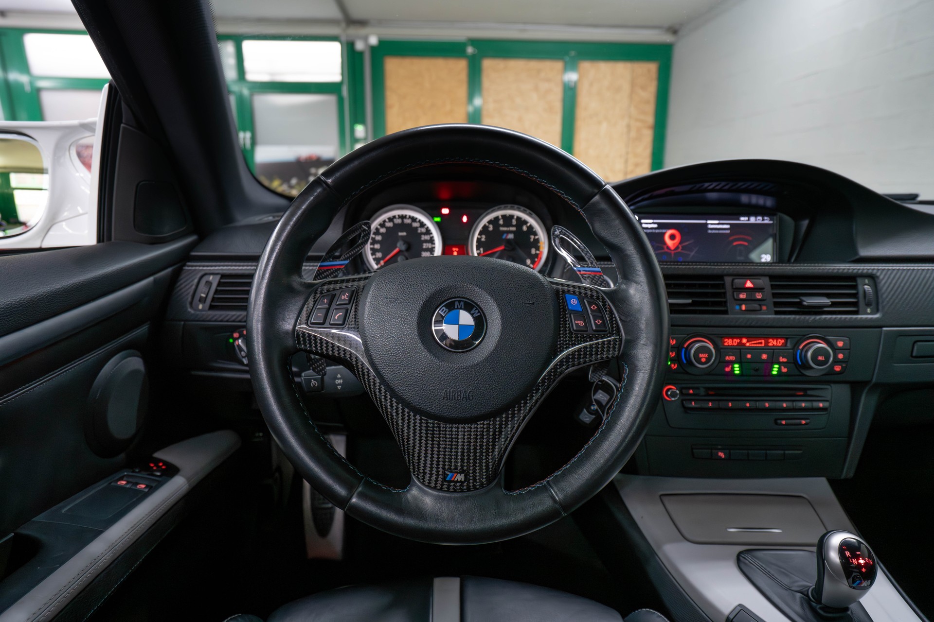 BMW M3 Coupé DSG Black & White Edition-image-24