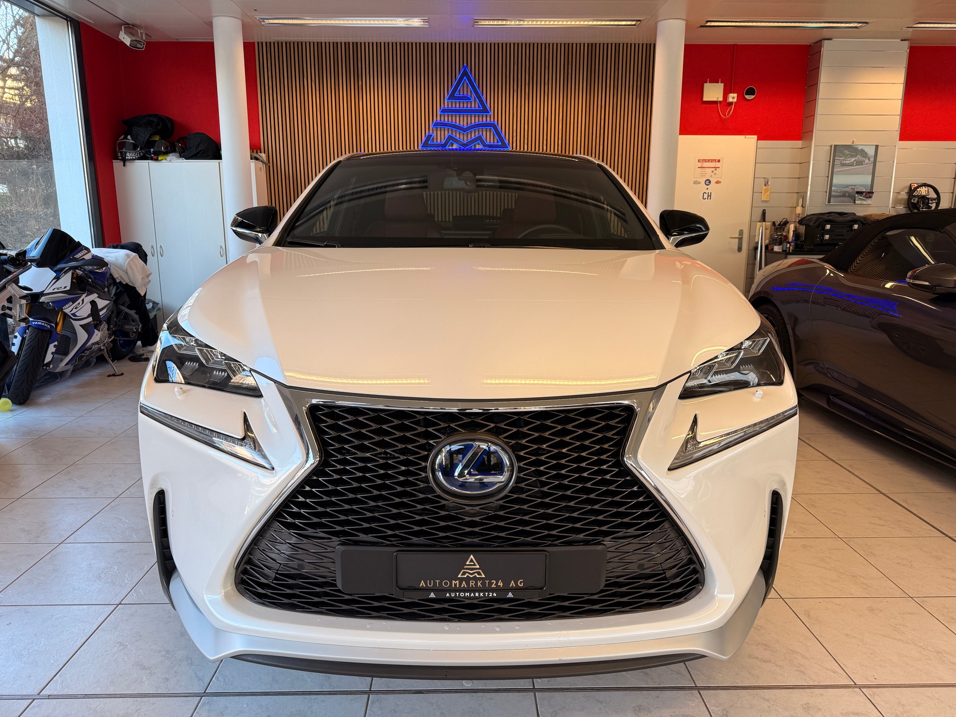 LEXUS NX 300h F-Sport NEUWERTIGER ZUSTAND-image-1