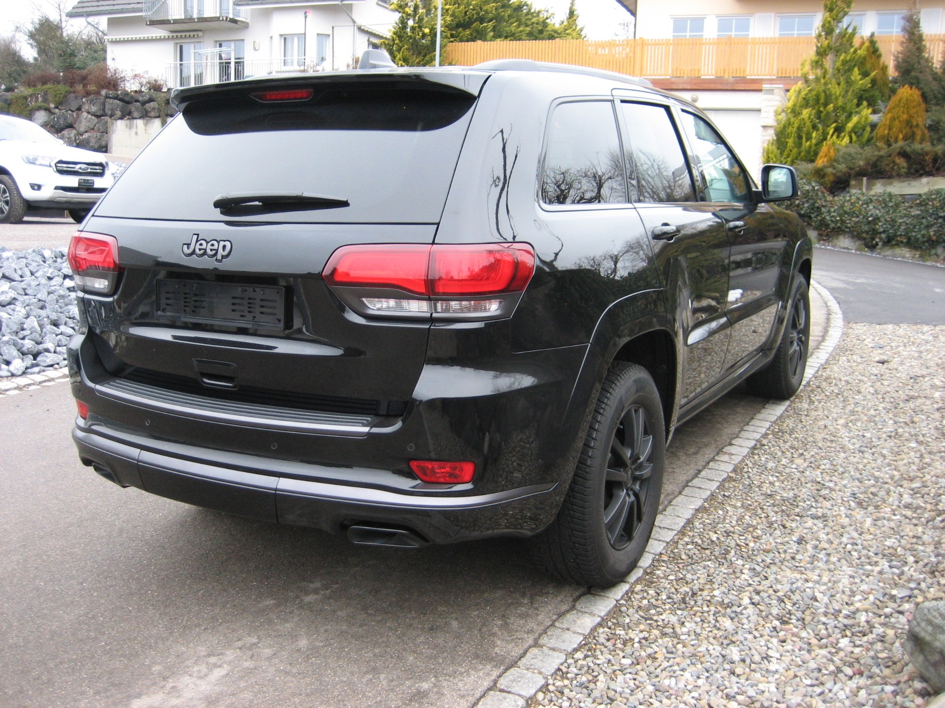 JEEP Grand Cherokee 3.0 CRD Limited SRT Look-image-3