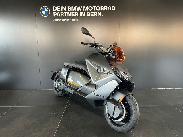 BMW CE 04-showroom-element-1