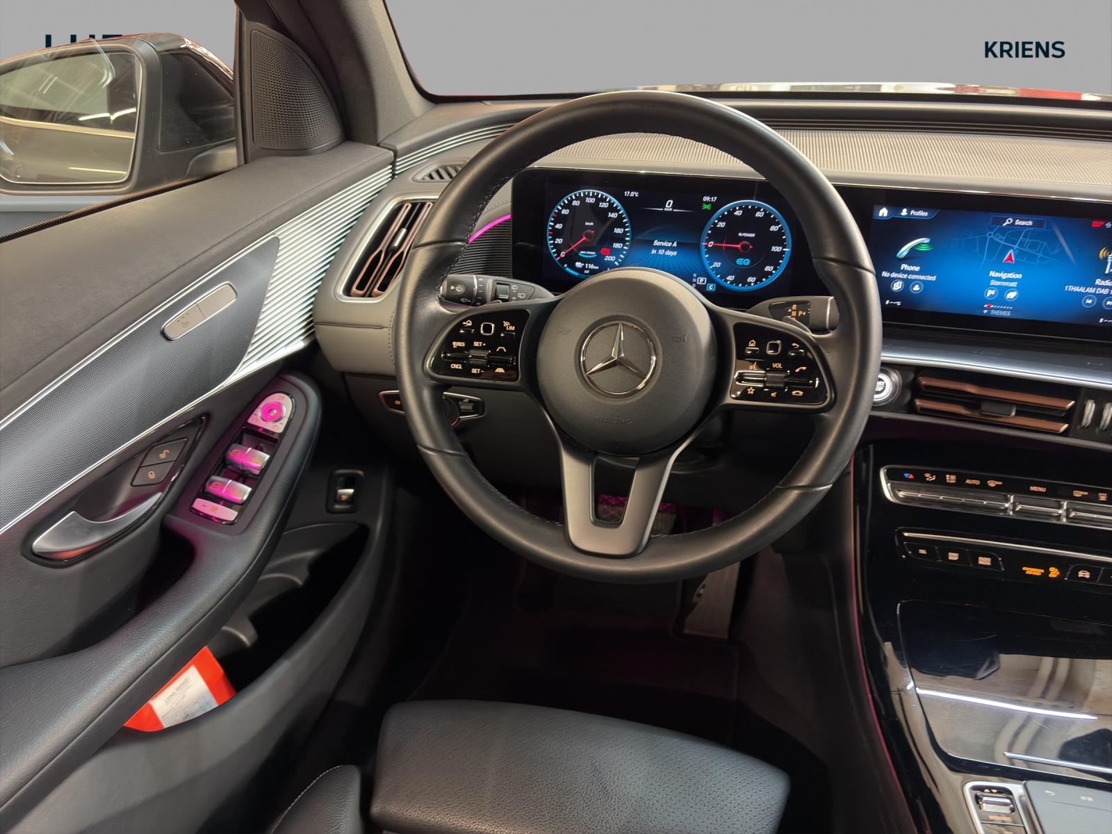 MERCEDES-BENZ EQC 400 4M - EQ Star / DISTRONIC / 360 Grad Kamera-image-13