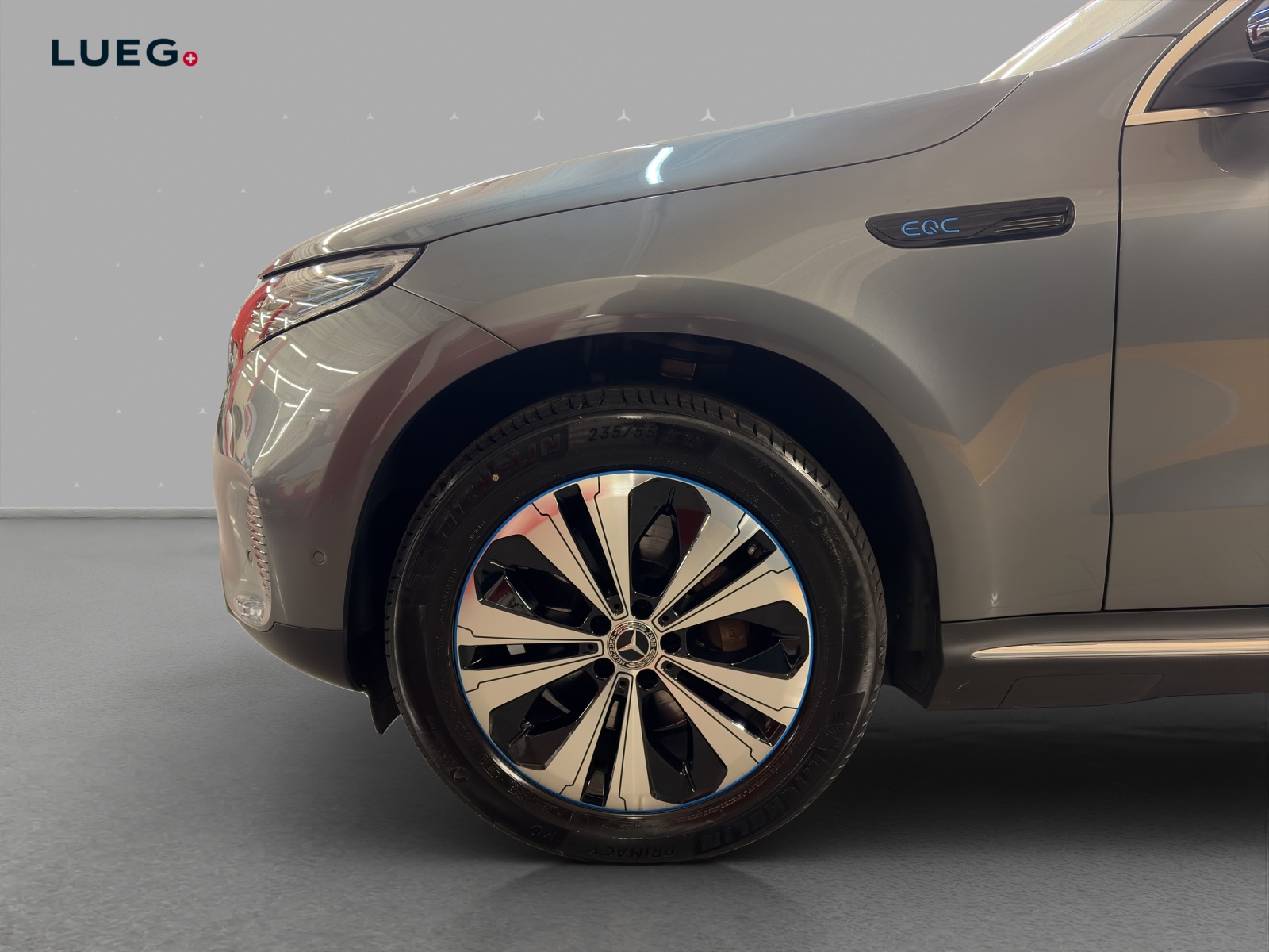MERCEDES-BENZ EQC 400 4M - EQ Star / DISTRONIC / 360 Grad Kamera-image-8