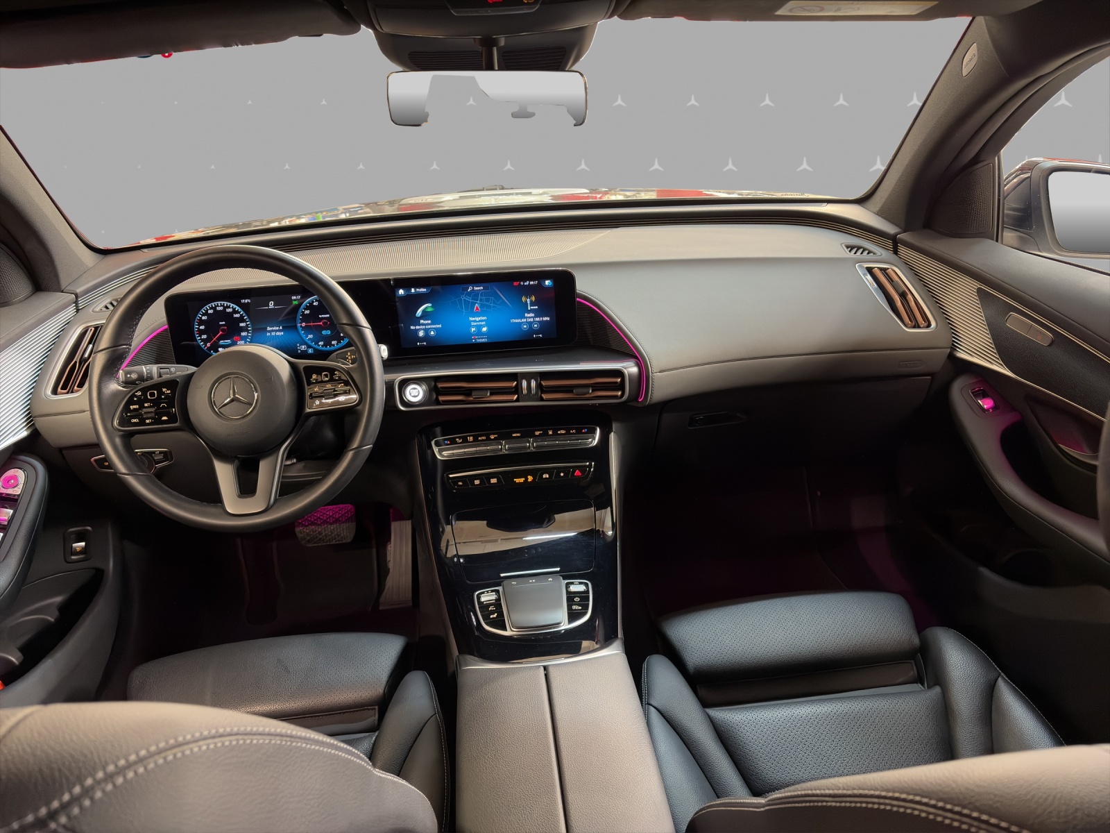 MERCEDES-BENZ EQC 400 4M - EQ Star / DISTRONIC / 360 Grad Kamera-image-12